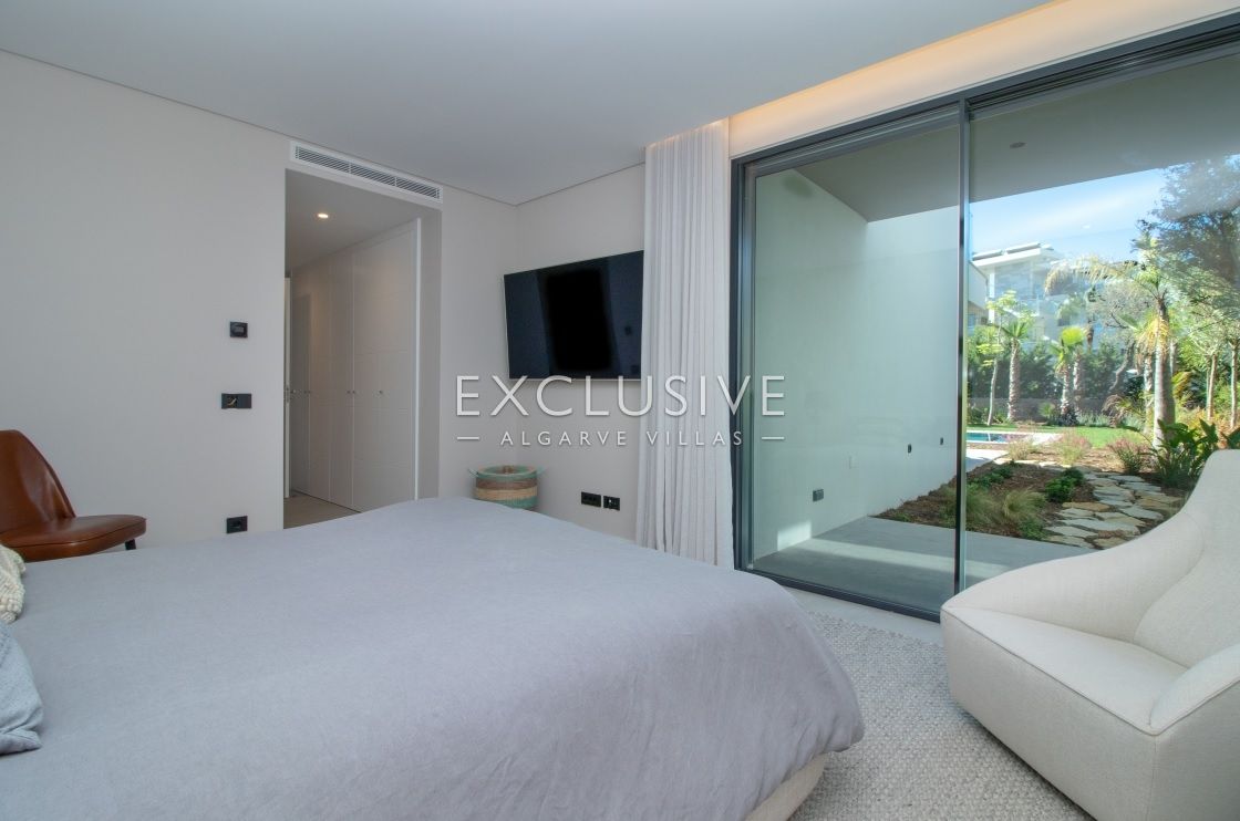 Moderne en luxe gloednieuwe villa in Ferragudo, Algarve