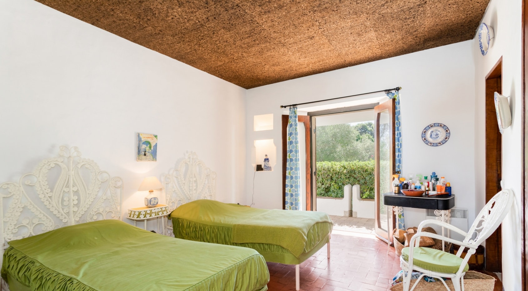 5-Schlafzimmer-Anwesen, nur wenige Gehminuten zum Strand, 3 ha. Land, Albufeira