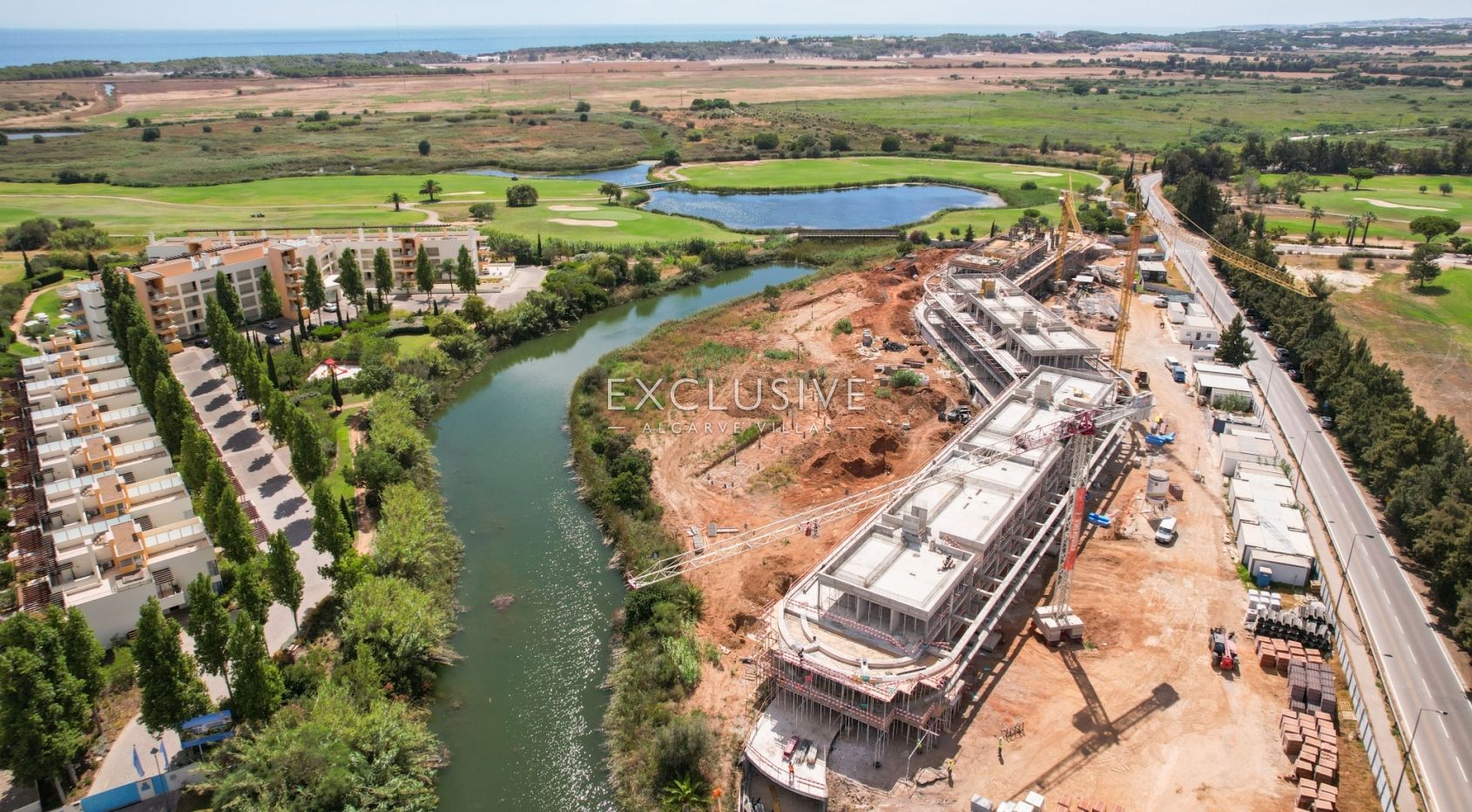 3 slaapkamer luxe eigentijds appartement in Vilamoura uitzicht op de golf