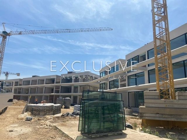 3 slaapkamer luxe eigentijds appartement in Vilamoura uitzicht op de golf