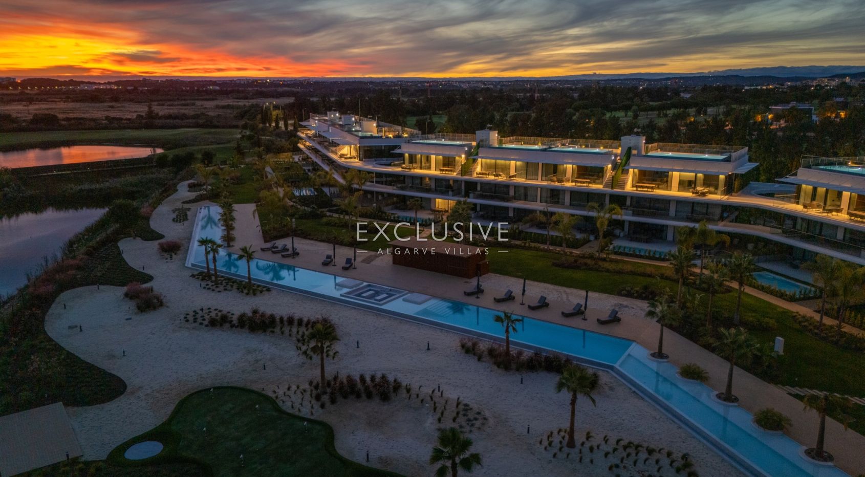 Luxurious 2 bedrooms apartments in closed condominium in Vilamoura, Central Algarve