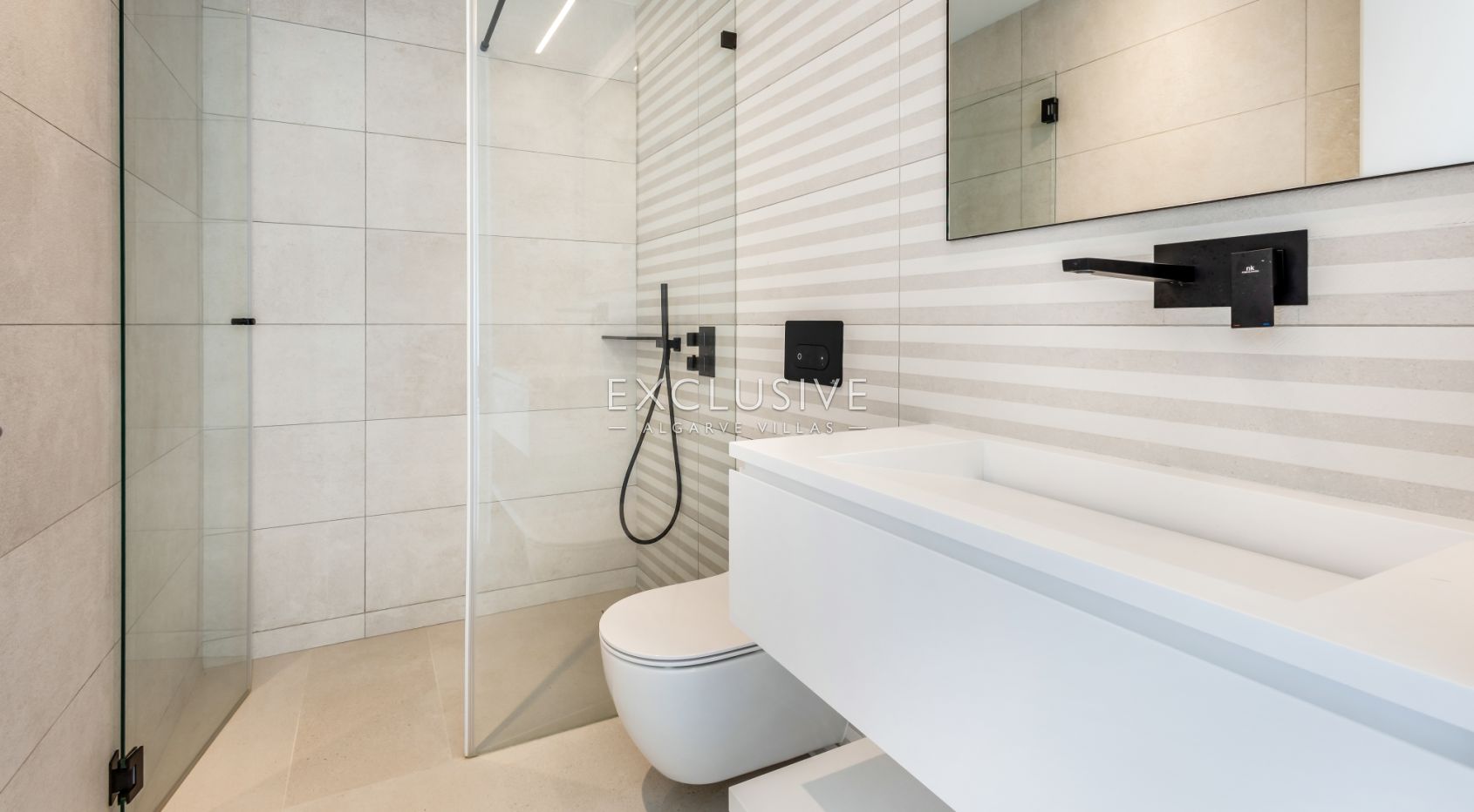 Luxurious 2 bedrooms apartments in closed condominium in Vilamoura, Central Algarve