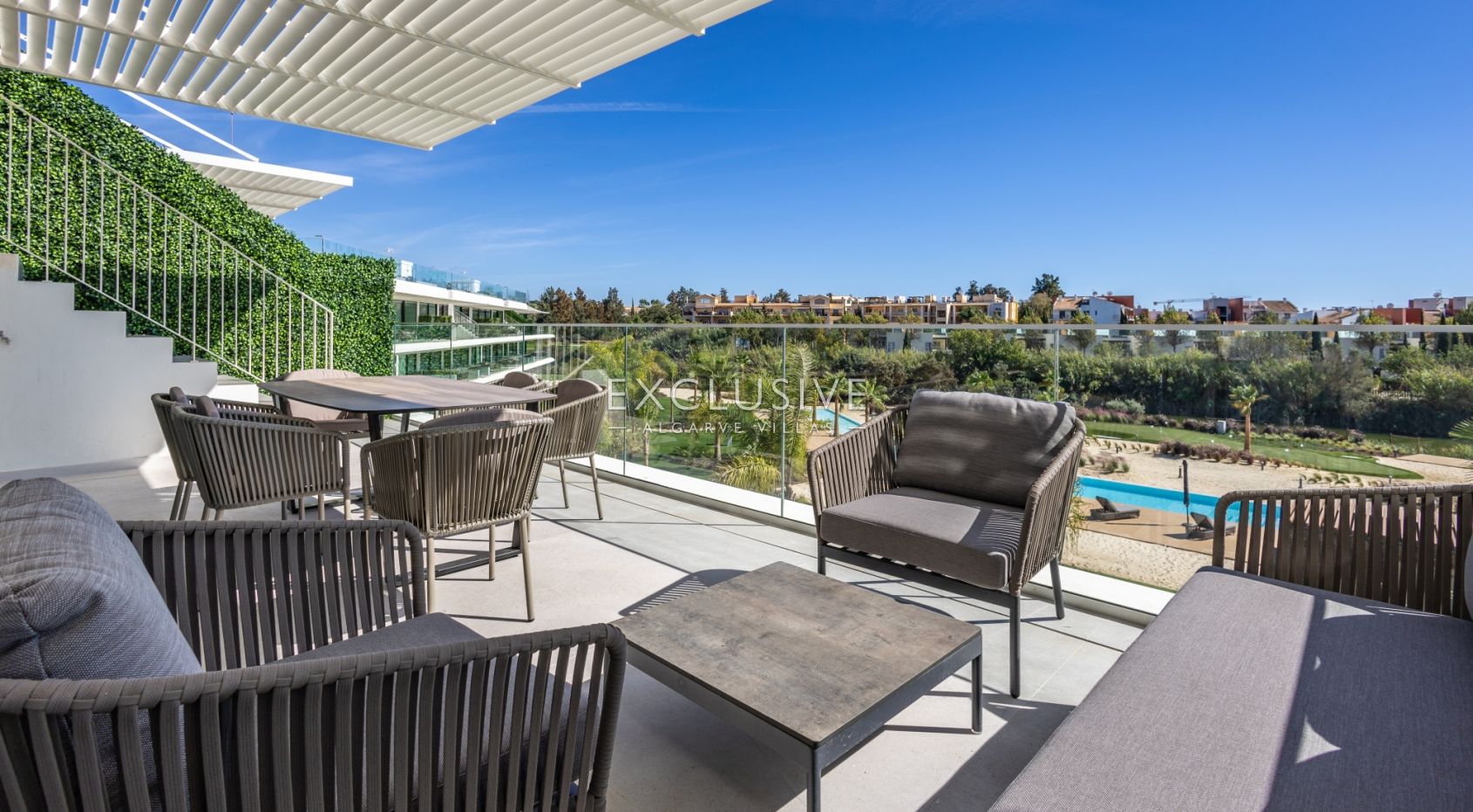Luxurious 2 bedrooms apartments in closed condominium in Vilamoura, Central Algarve