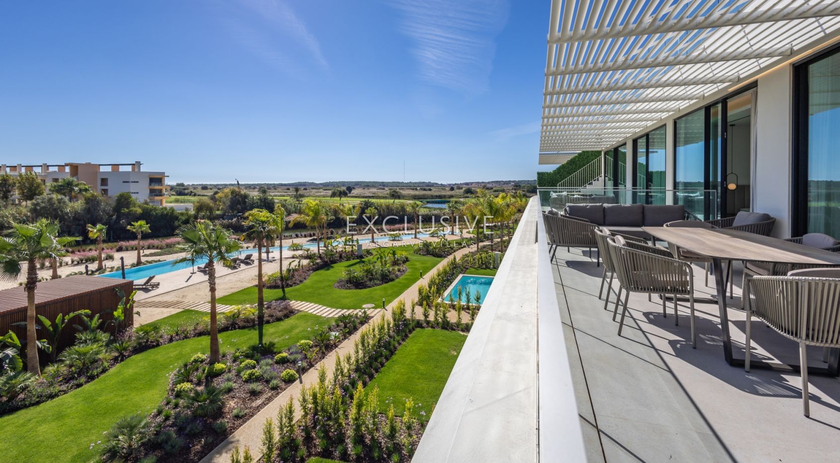 Luxurious 2 bedrooms apartments in closed condominium in Vilamoura, Central Algarve