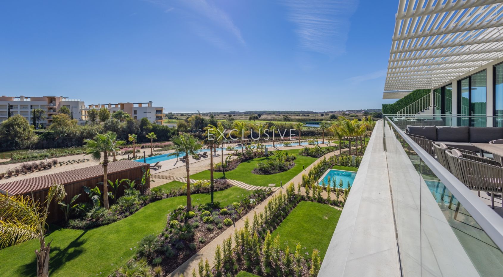 Luxurious 2 bedrooms apartments in closed condominium in Vilamoura, Central Algarve