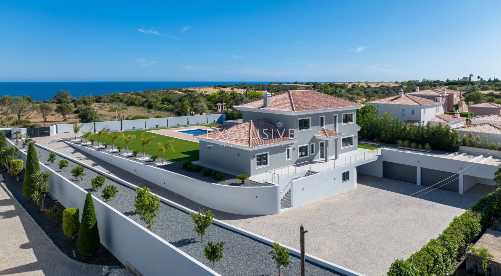Large and modern, private villa with sea views, in Lagos