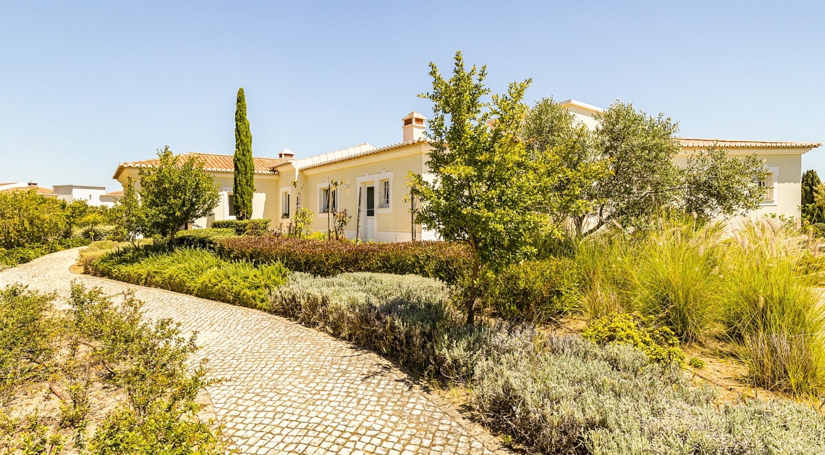 3 + 1 Bedroom villa with sea views in Praia da Luz