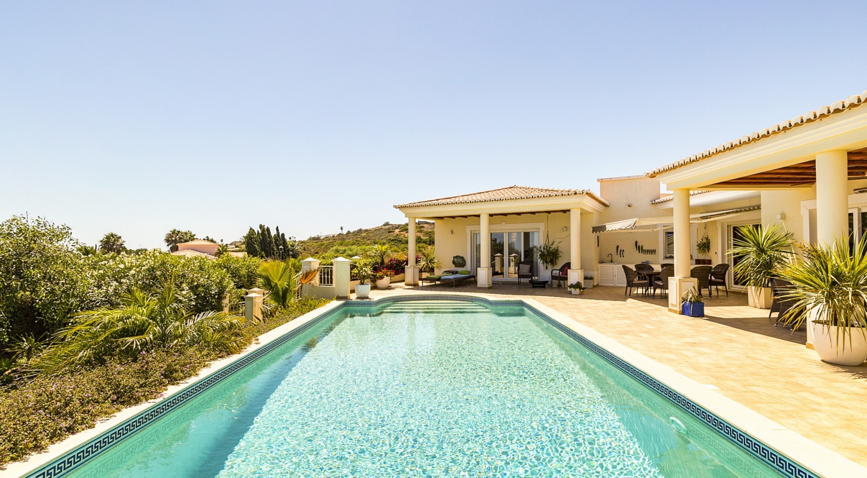 3 + 1 Bedroom villa with sea views in Praia da Luz