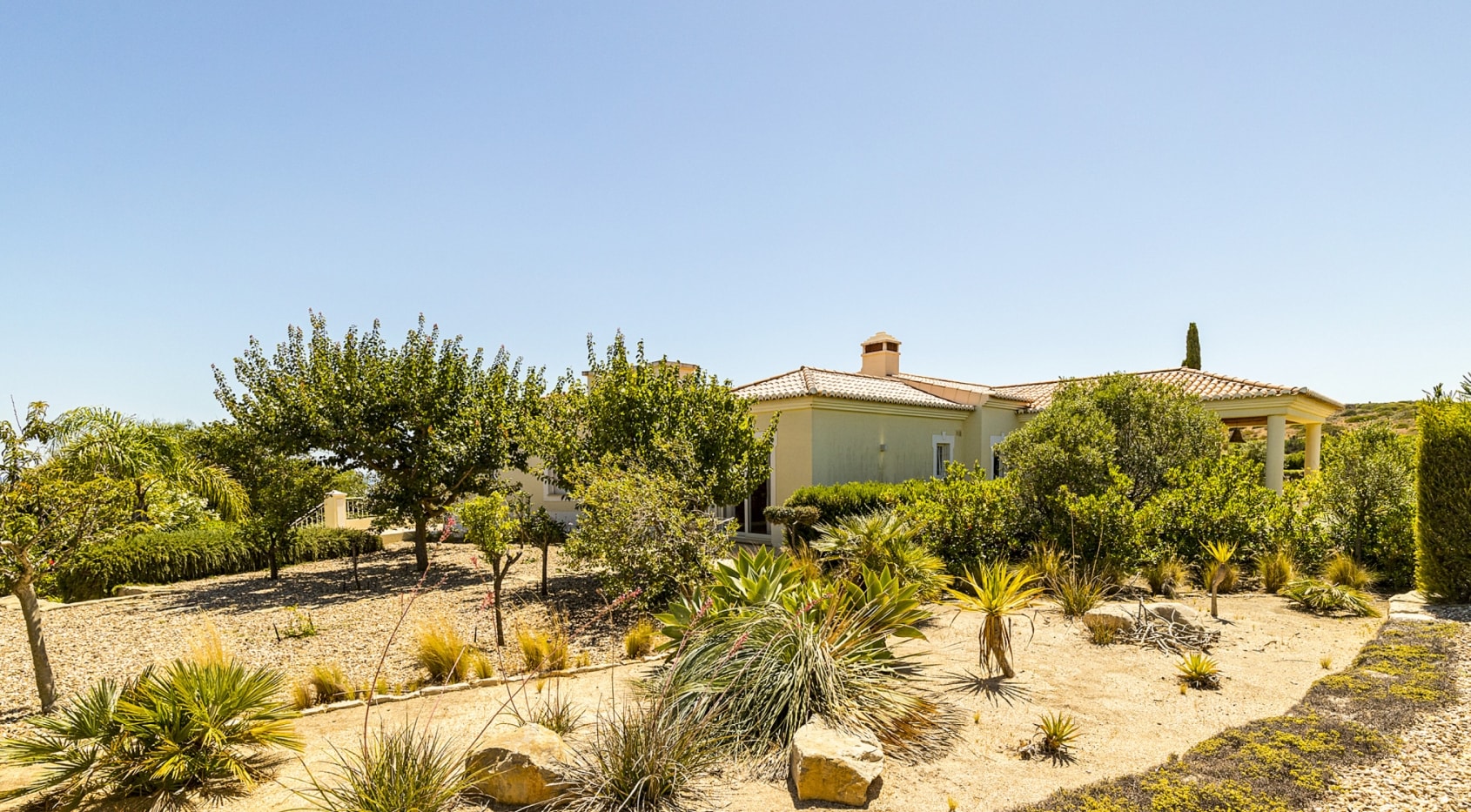 3 + 1 Bedroom villa with sea views in Praia da Luz