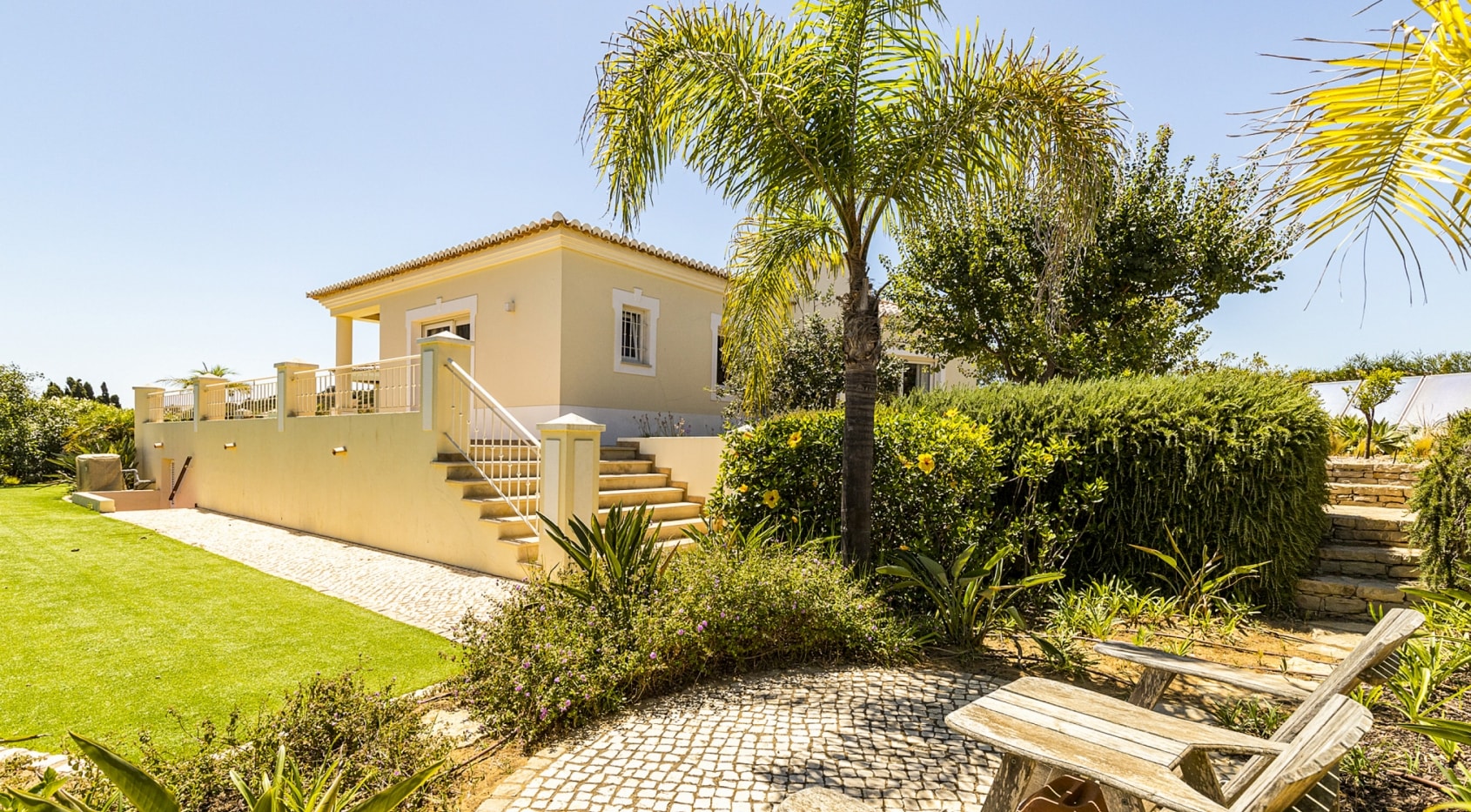 3 + 1 Bedroom villa with sea views in Praia da Luz