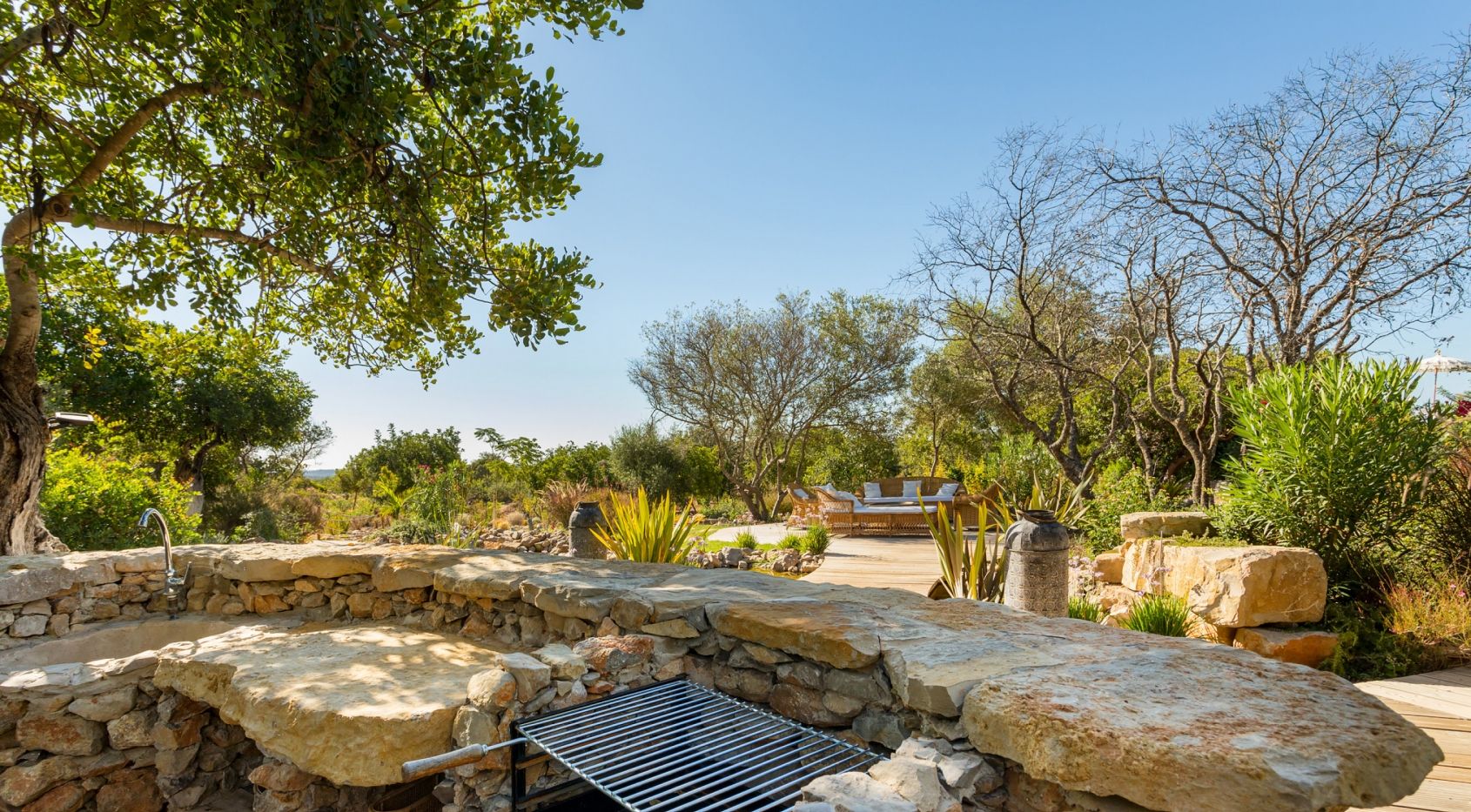 Large 3 +3 bedroom villa on large estate in Tavira, Algarve