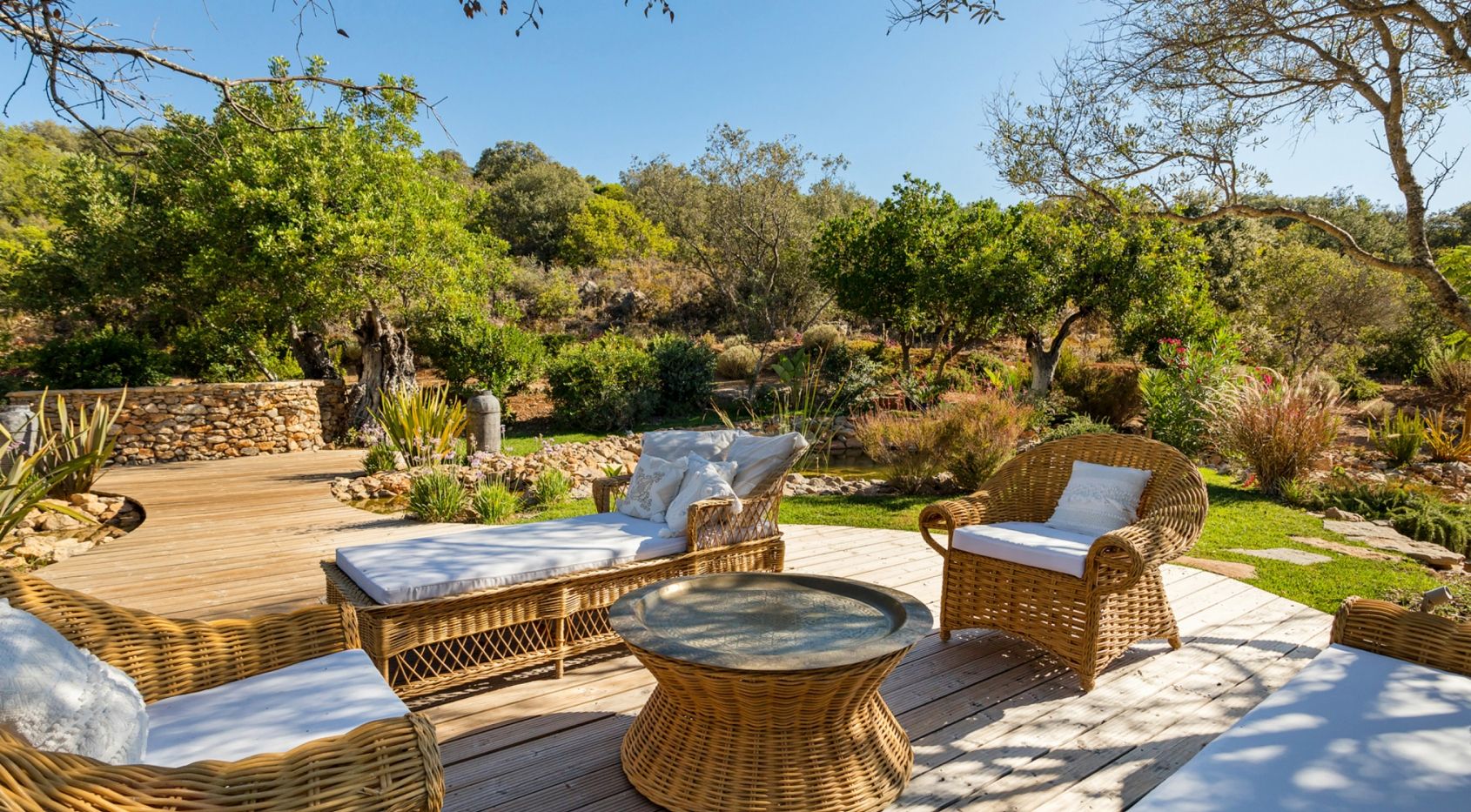 Large 3 +3 bedroom villa on large estate in Tavira, Algarve