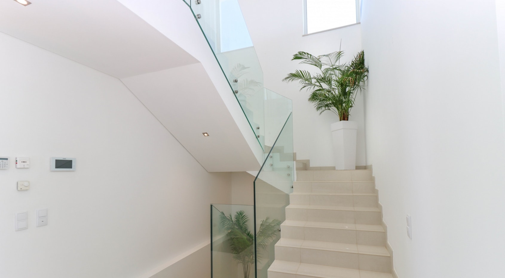 Amazing modern villa with breathtaking sea views in central Lagos (Algarve)