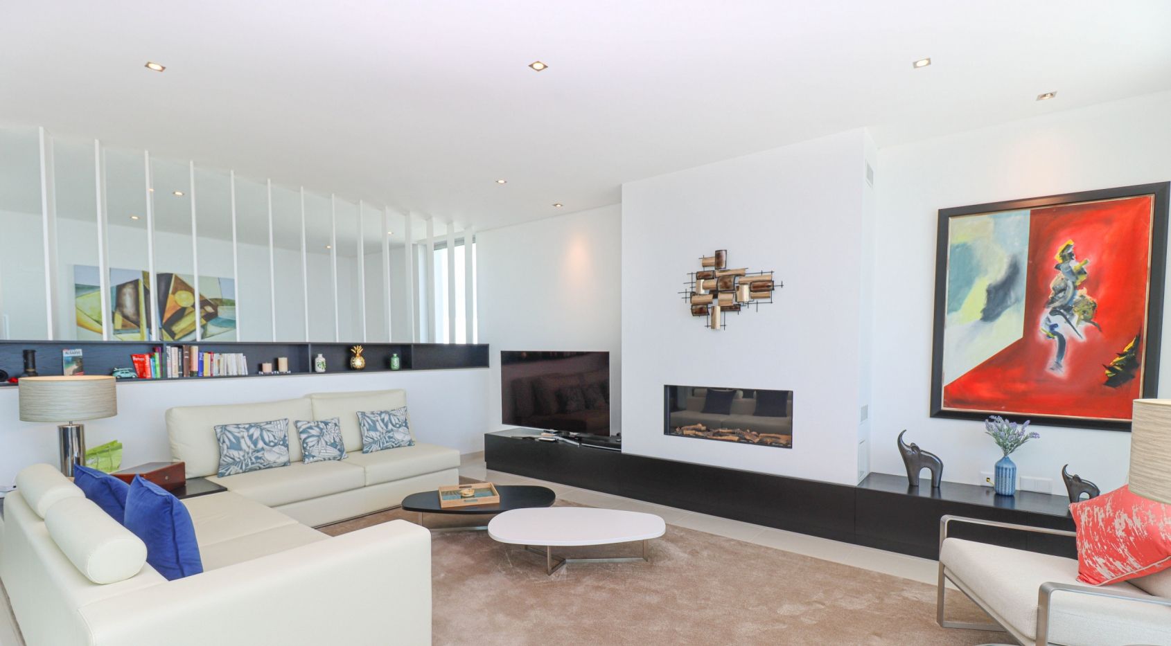 Amazing modern villa with breathtaking sea views in central Lagos (Algarve)