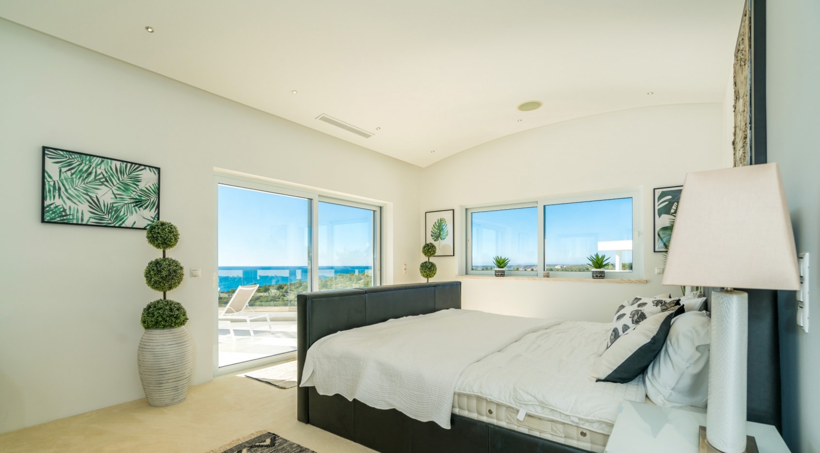 3+2 Designer villa with stunning sea views,, West Algarve
