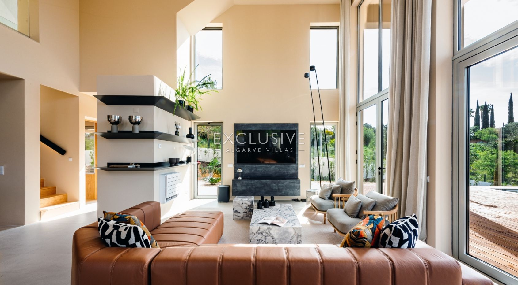 Moderne designvilla kopen met uitzicht op zee op loopafstand van Carvoeiro, Algarve