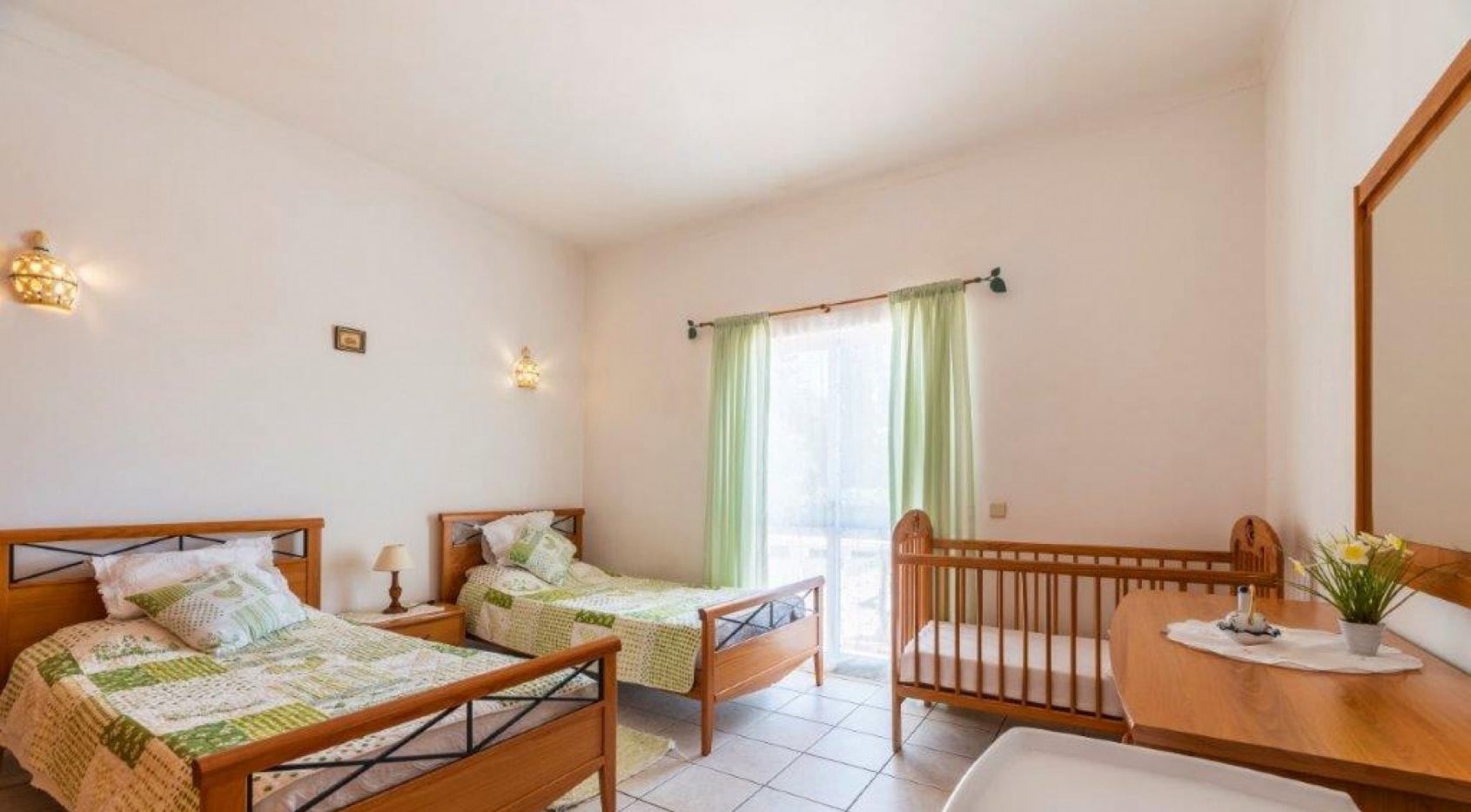 charming 3 bedroom + 1 with sea views, Alfanzina, Carvoeiro