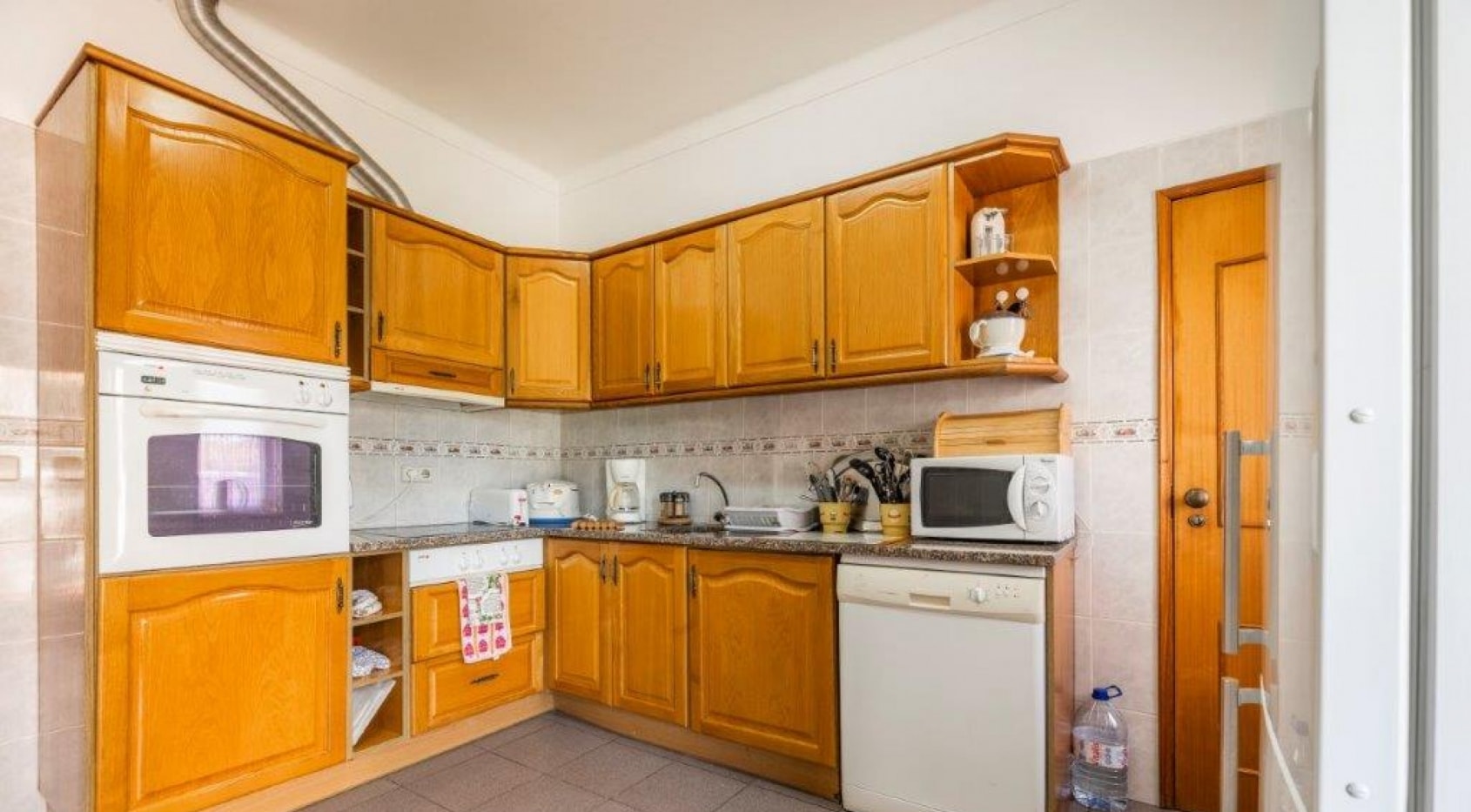 charming 3 bedroom + 1 with sea views, Alfanzina, Carvoeiro