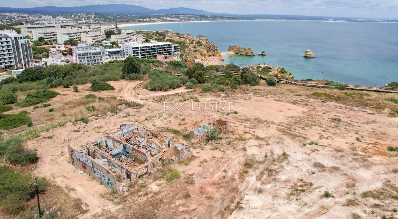 Waterfront plot of land with stunning views in Lagos, Algarve