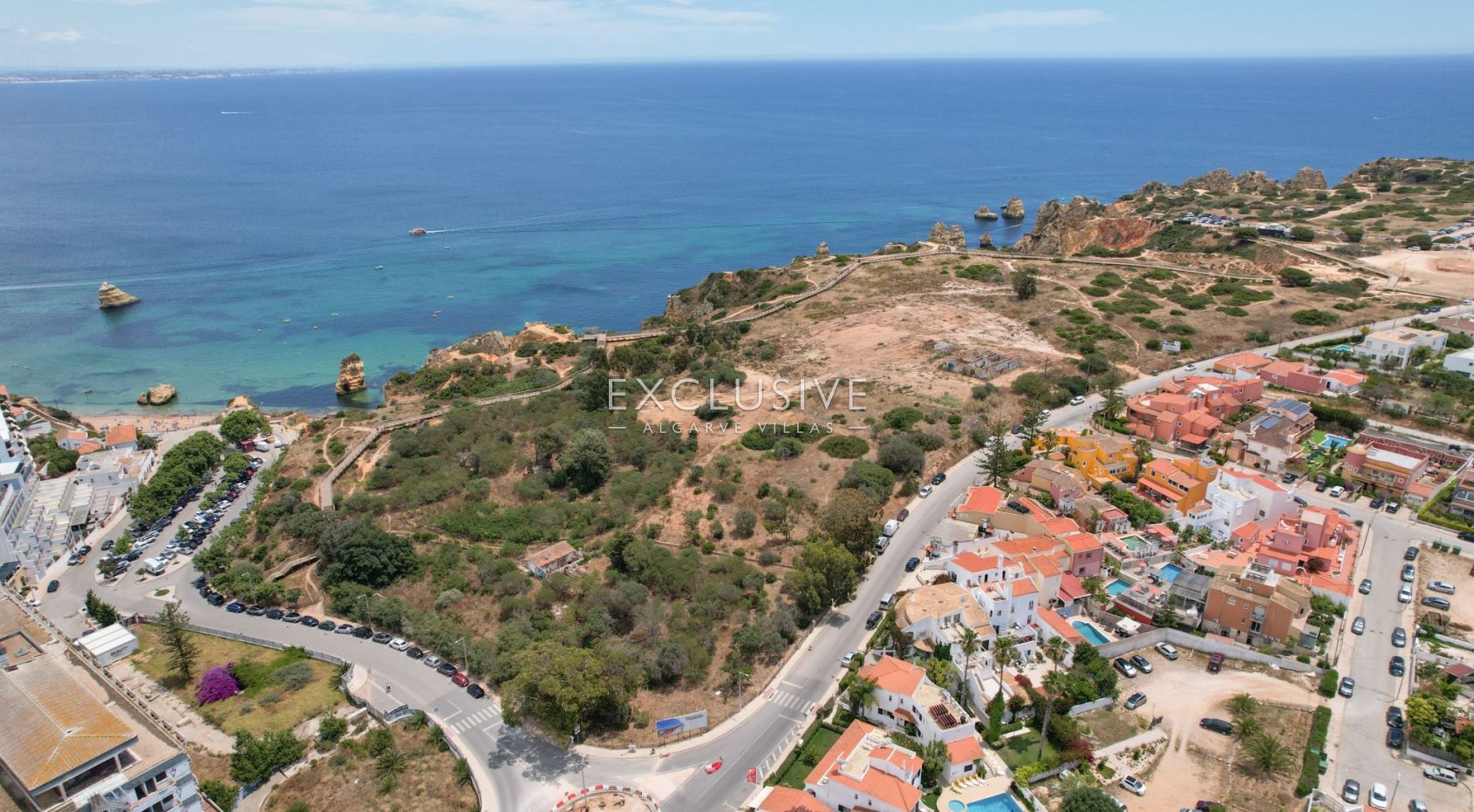 Waterfront plot of land with stunning views in Lagos, Algarve