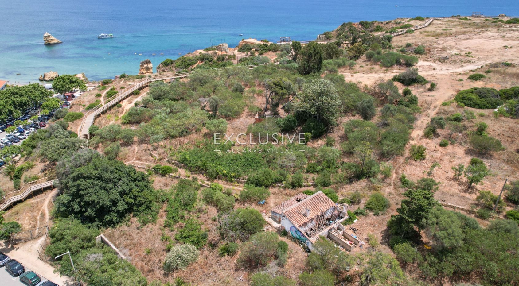 Waterfront plot of land with stunning views in Lagos, Algarve