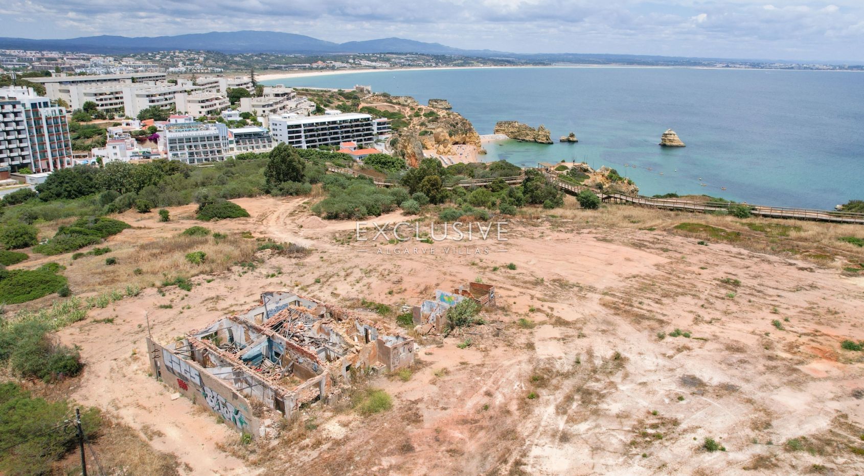 Waterfront plot of land with stunning views in Lagos, Algarve