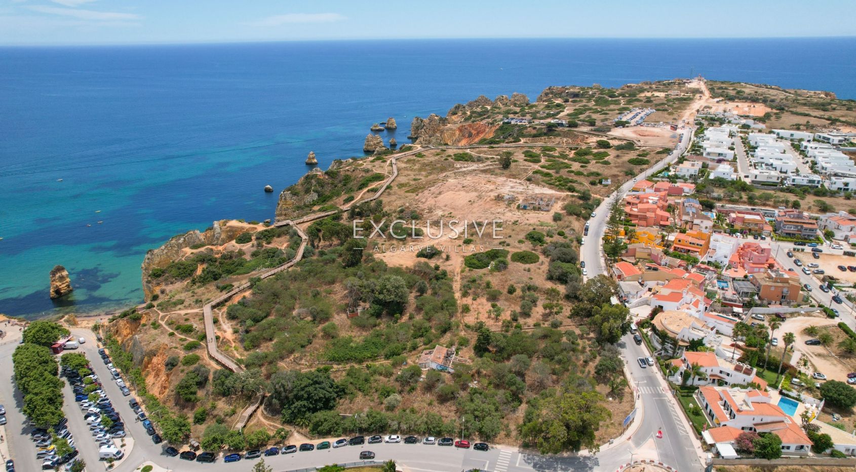 Waterfront plot of land with stunning views in Lagos, Algarve