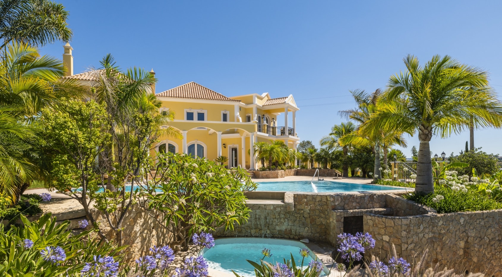 Luxuriöse 4-Schlafzimmer-Villa mit Panoramablick auf das Meer in der Nähe von Vilamoura