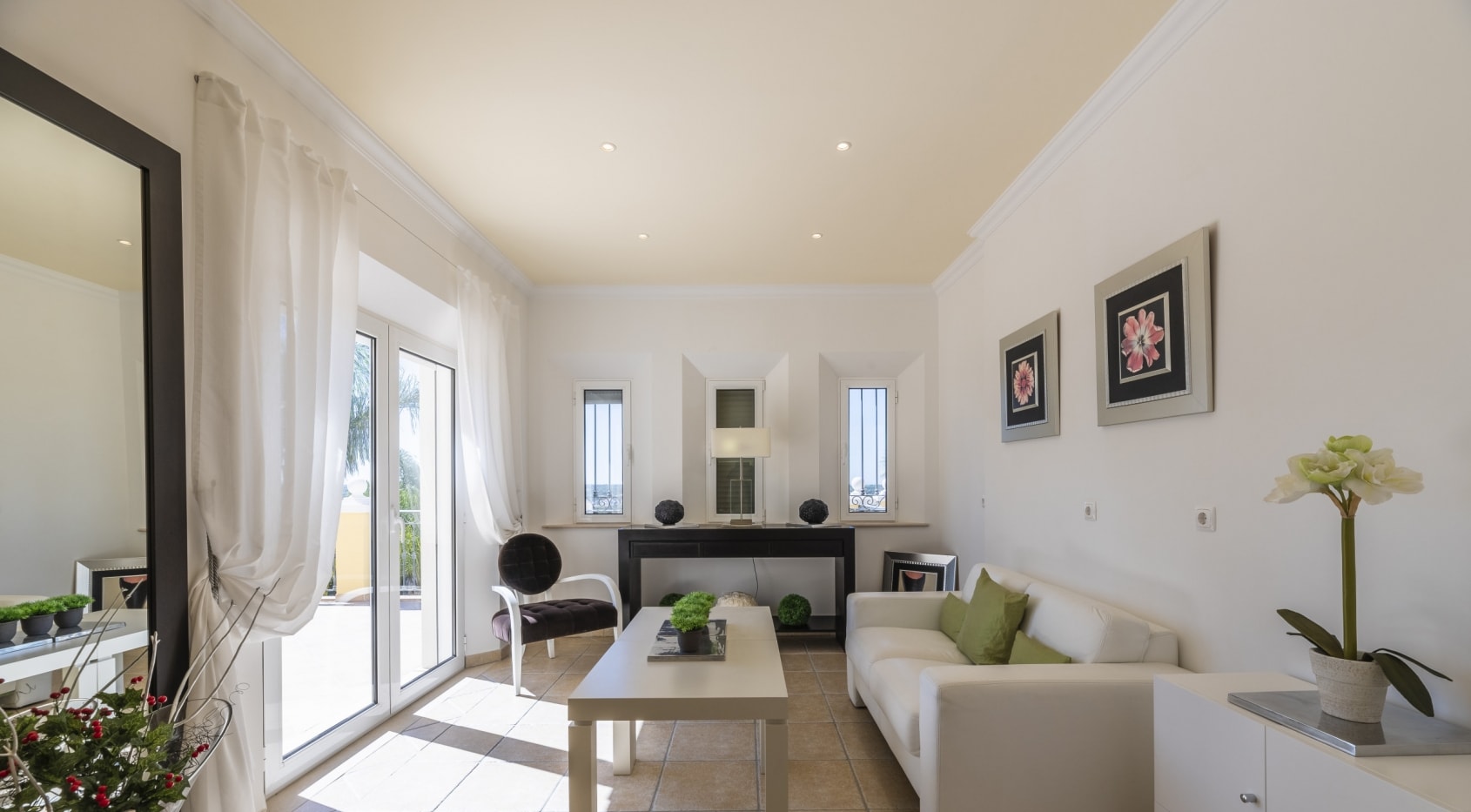 Luxuriöse 4-Schlafzimmer-Villa mit Panoramablick auf das Meer in der Nähe von Vilamoura