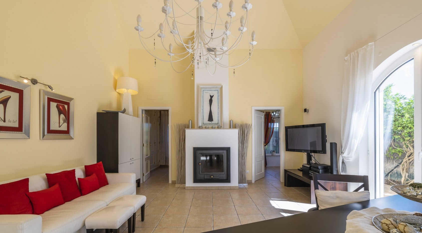 Luxuriöse 4-Schlafzimmer-Villa mit Panoramablick auf das Meer in der Nähe von Vilamoura