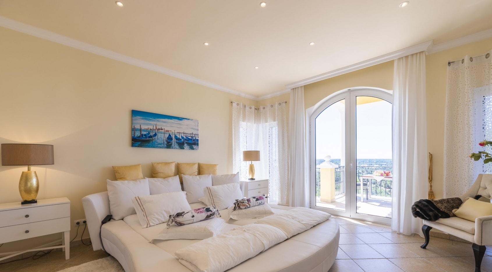 Luxuriöse 4-Schlafzimmer-Villa mit Panoramablick auf das Meer in der Nähe von Vilamoura