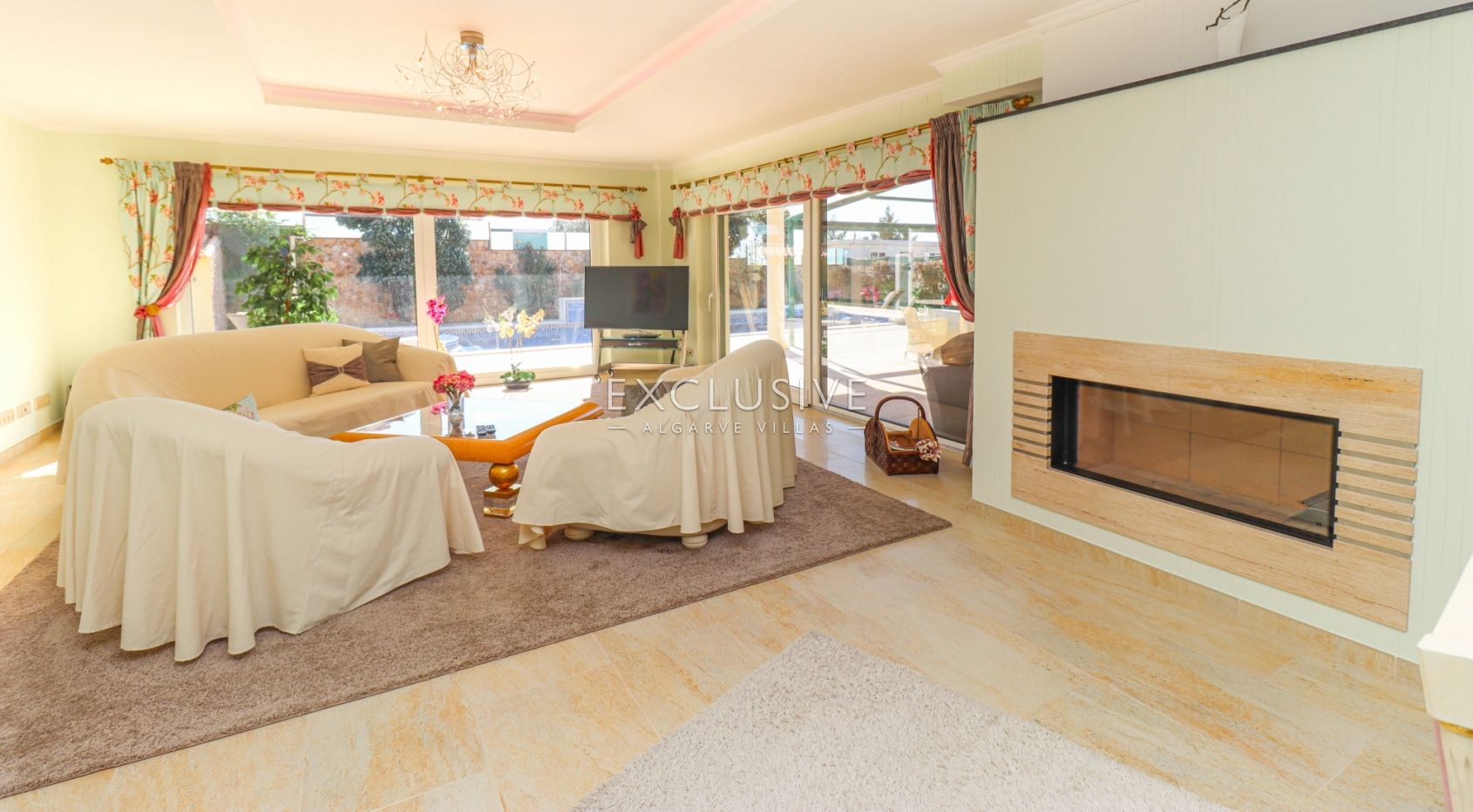 4 bedroom villa, 300 m from the beach, Albufeira