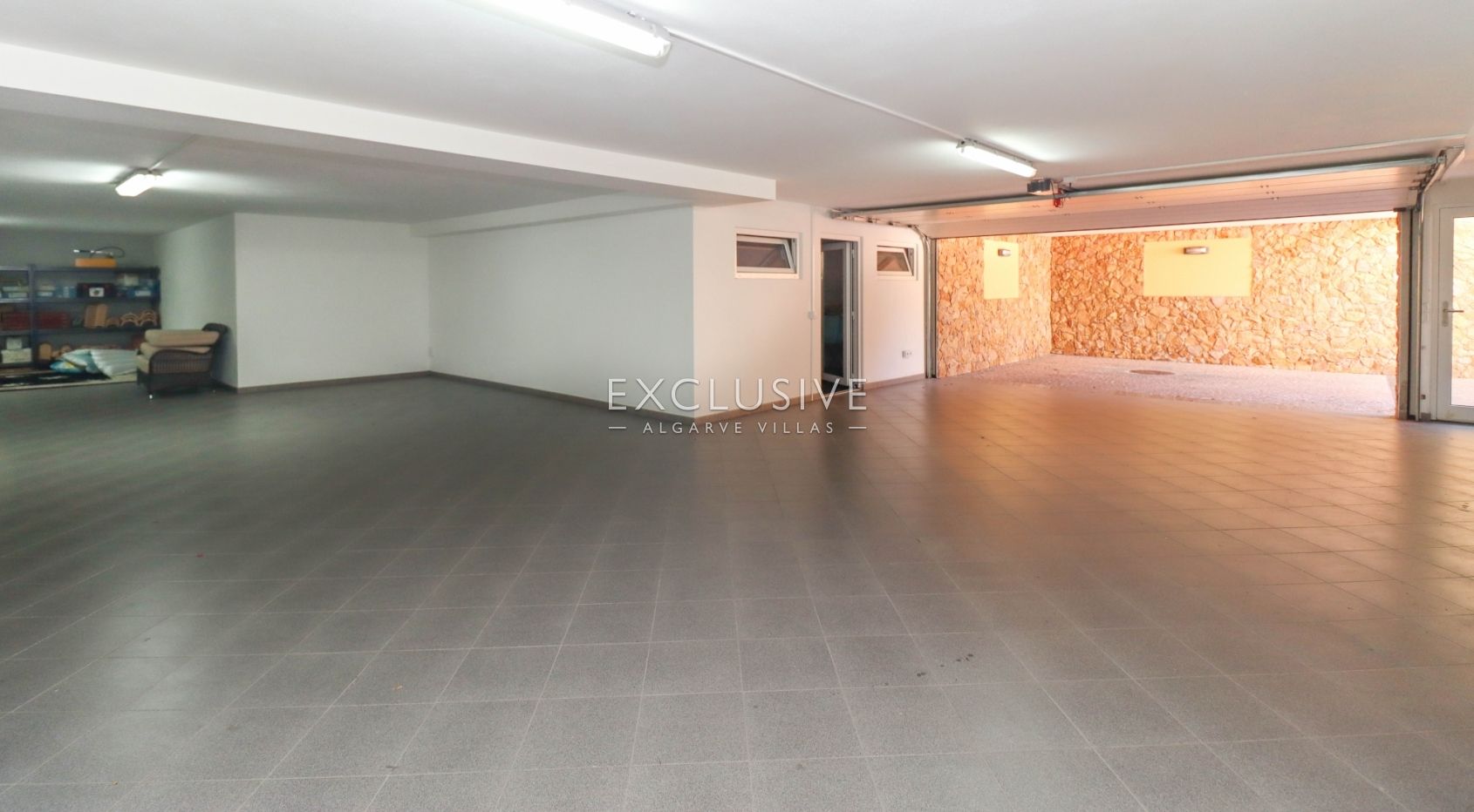 4 bedroom villa, 300 m from the beach, Albufeira