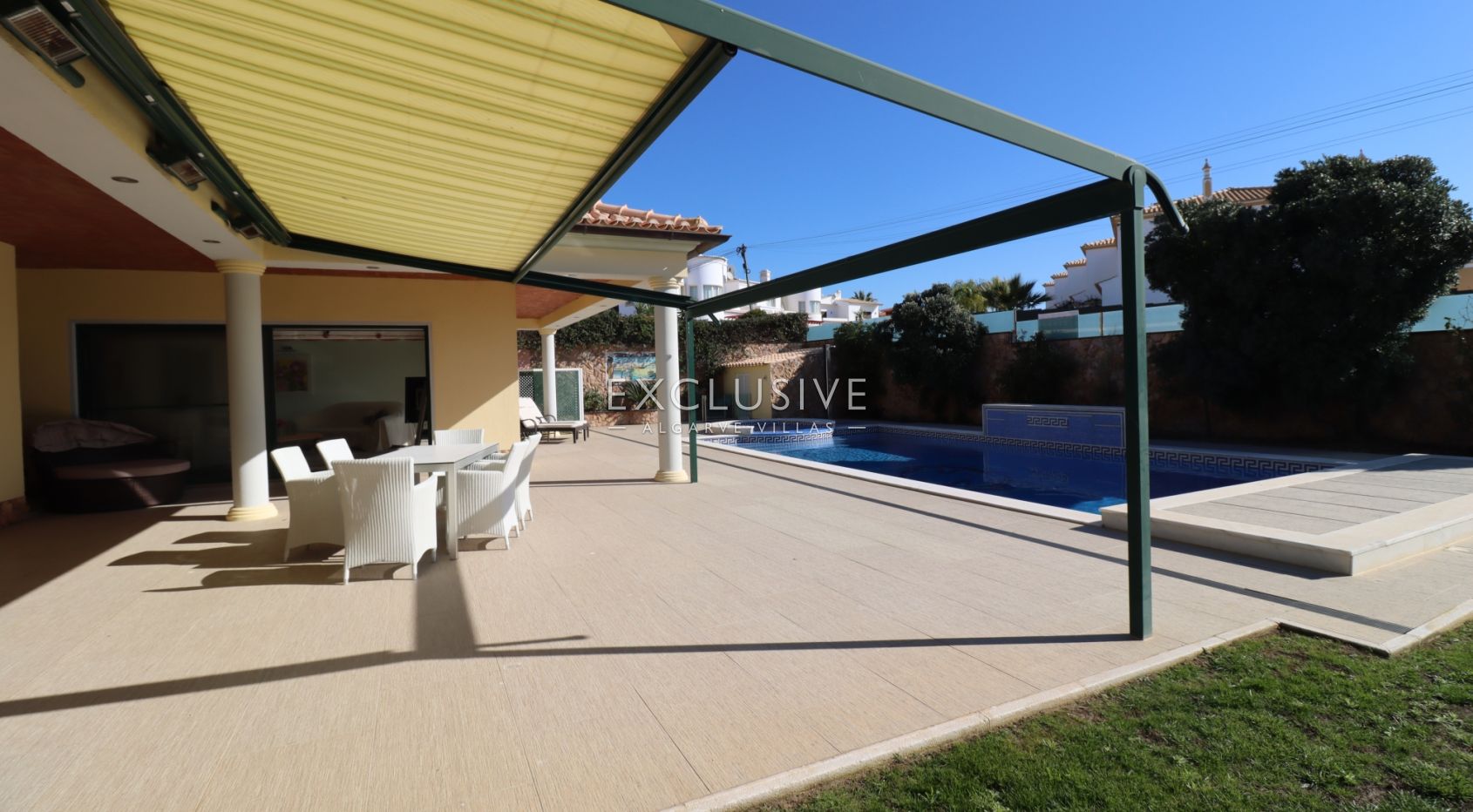 4 bedroom villa, 300 m from the beach, Albufeira