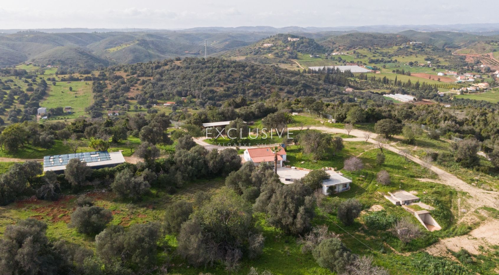 Fantastic plot with small house Portimao, Algarve