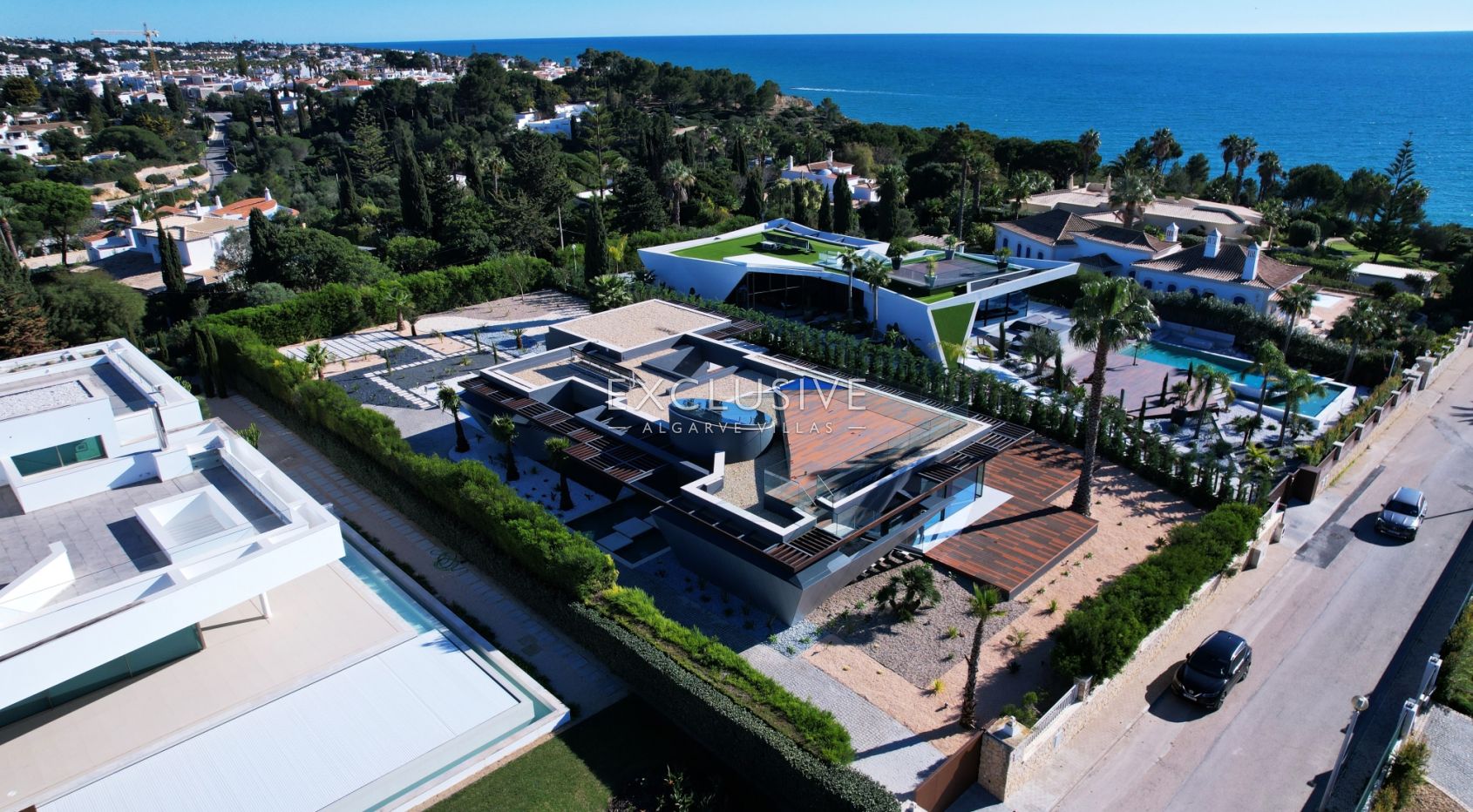 Buy 4 bedroom contemporary villa with pool and stunning sea views in Carvoeiro, Algarve