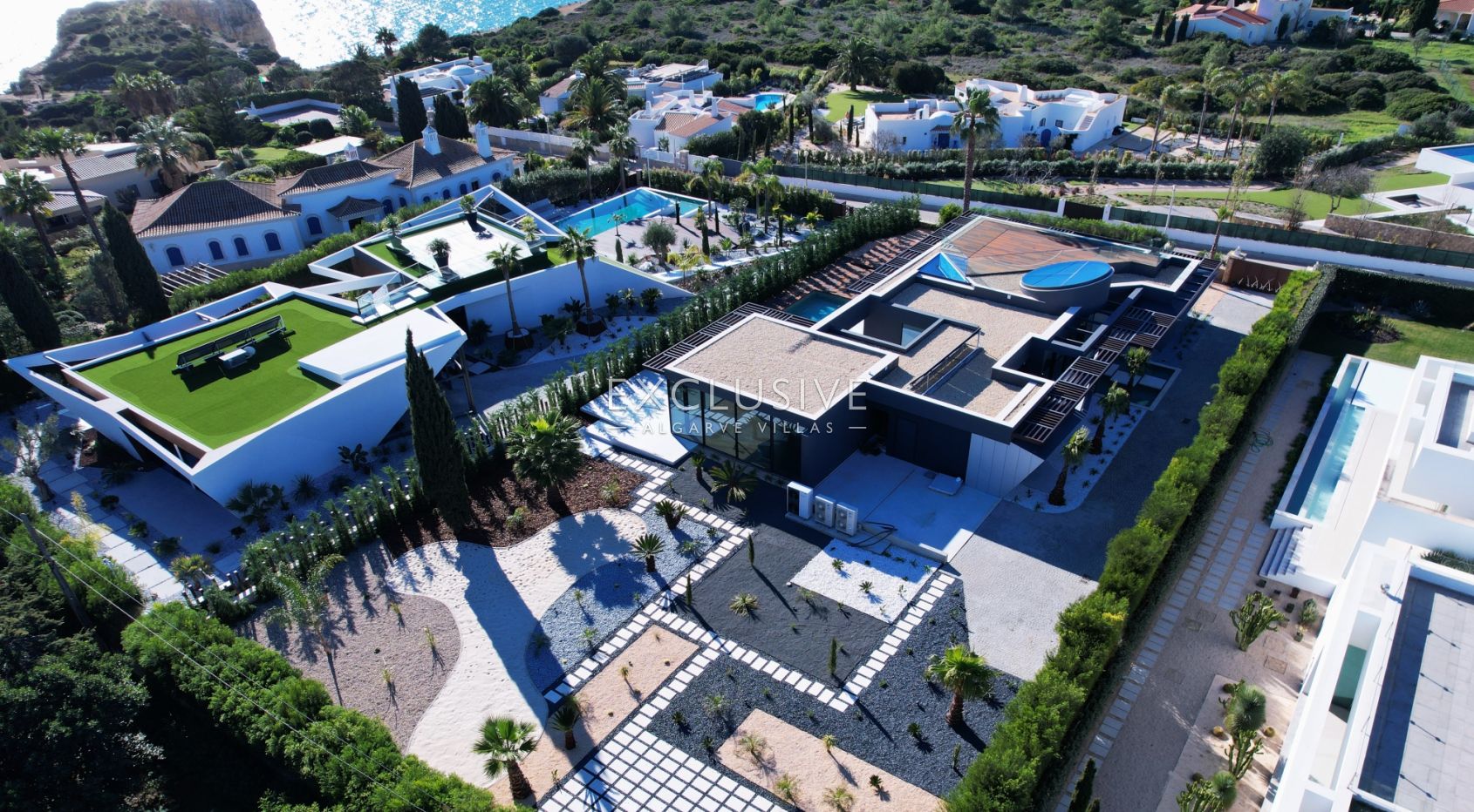Buy 4 bedroom contemporary villa with pool and stunning sea views in Carvoeiro, Algarve