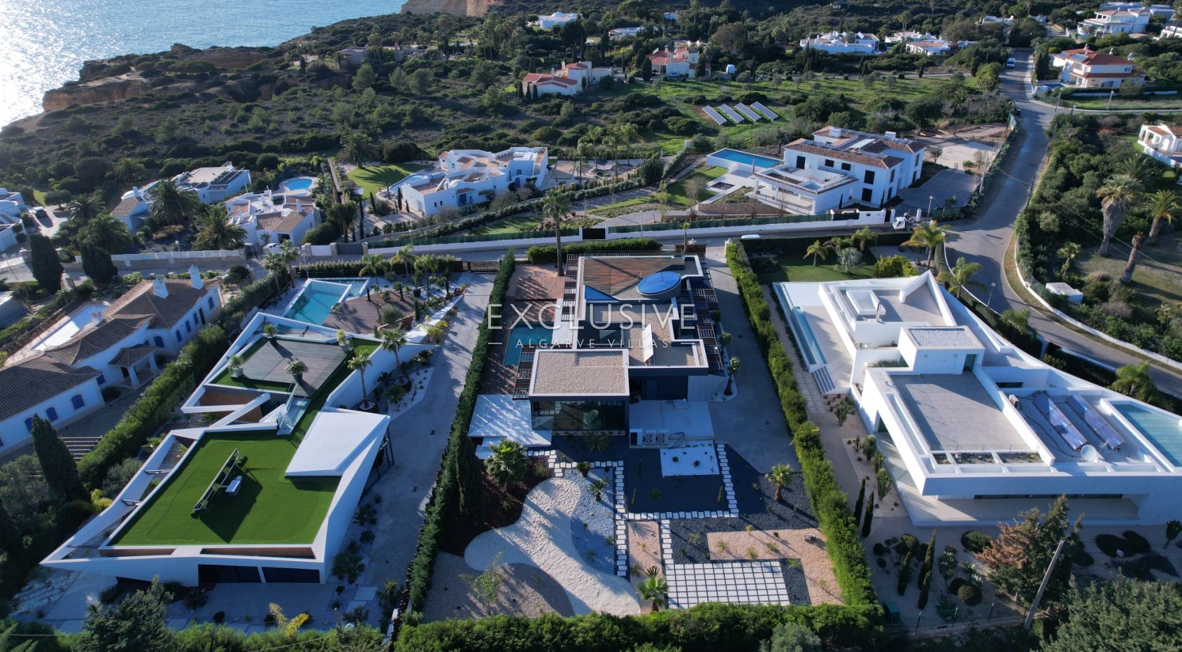 Buy 4 bedroom contemporary villa with pool and stunning sea views in Carvoeiro, Algarve
