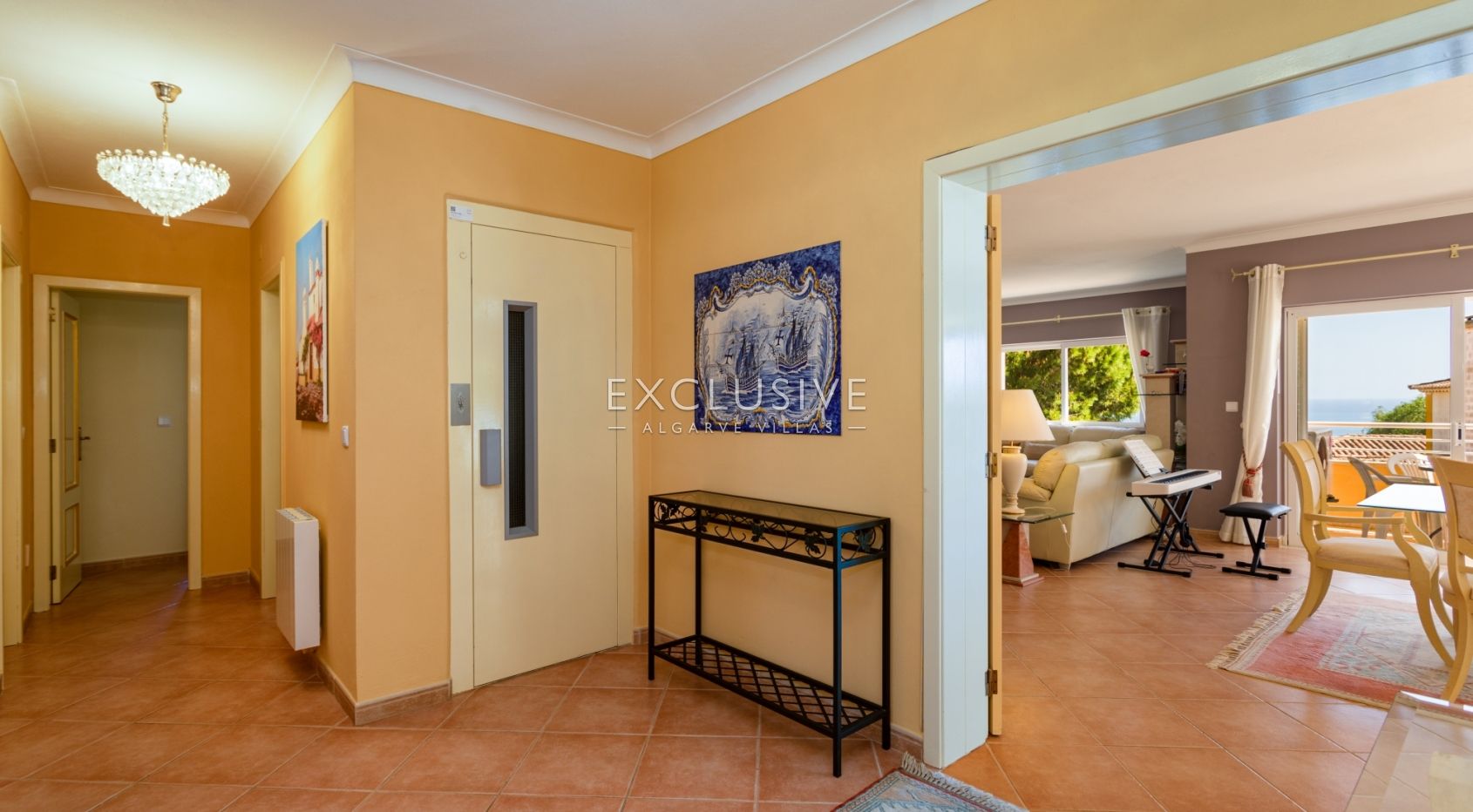 Amazing family villa in Luz with sea views Algarve