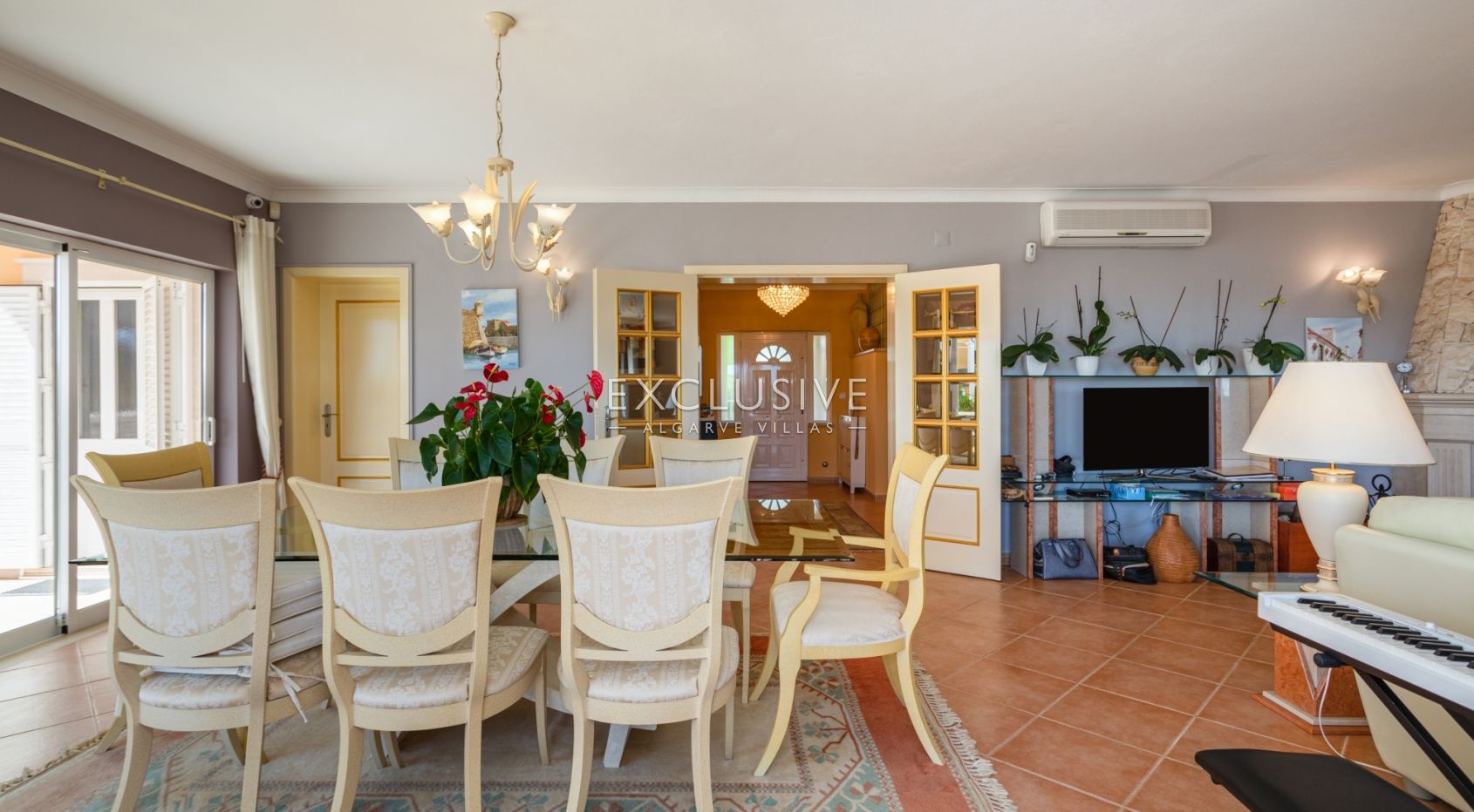 Amazing family villa in Luz with sea views Algarve