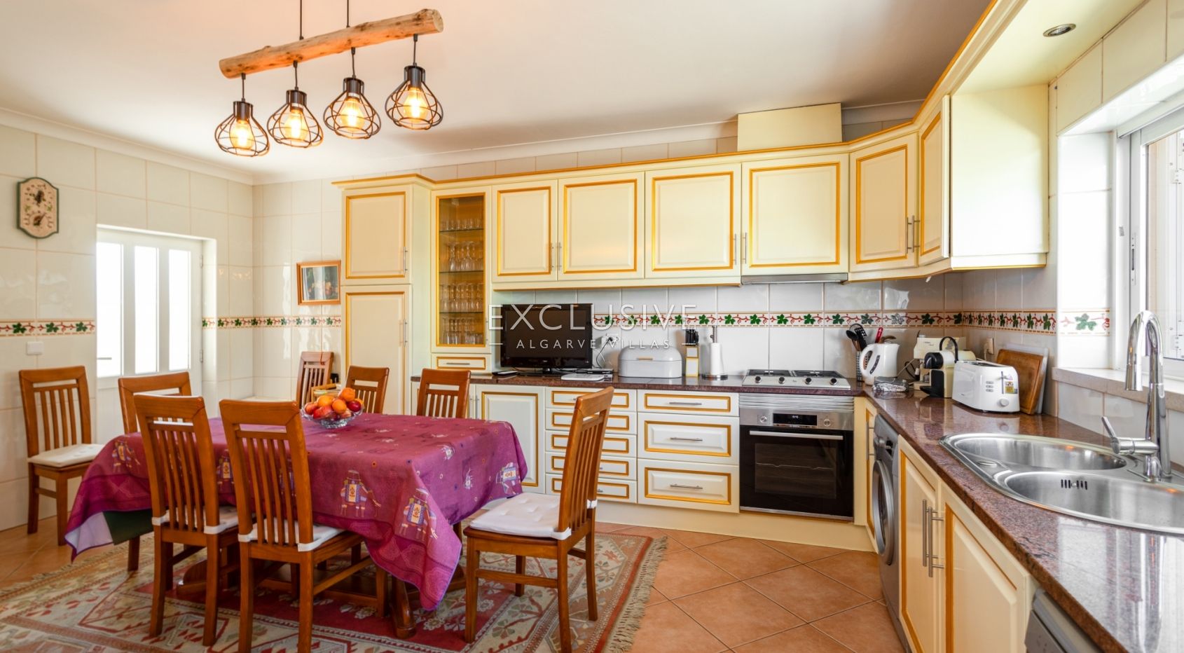 Amazing family villa in Luz with sea views Algarve