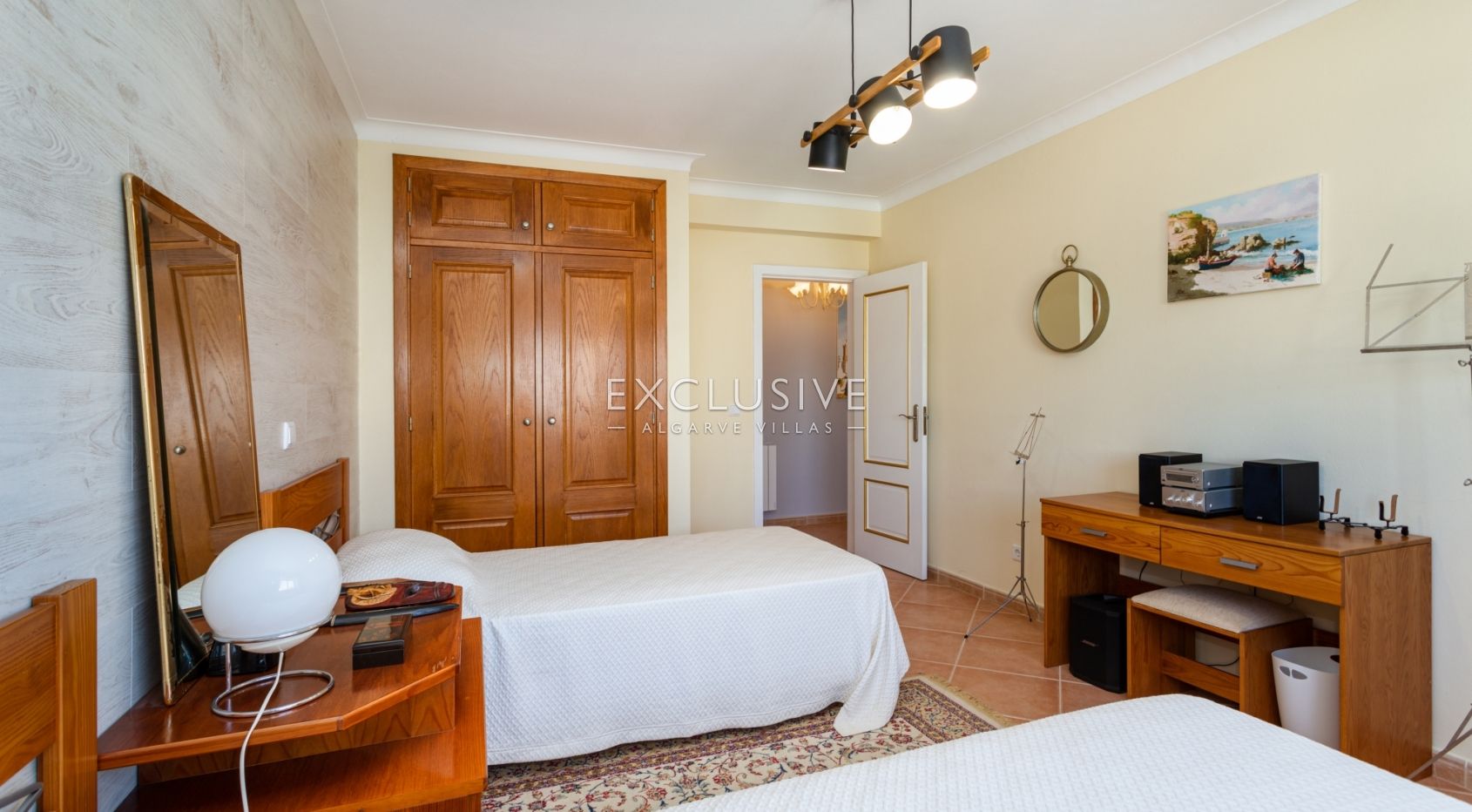 Amazing family villa in Luz with sea views Algarve