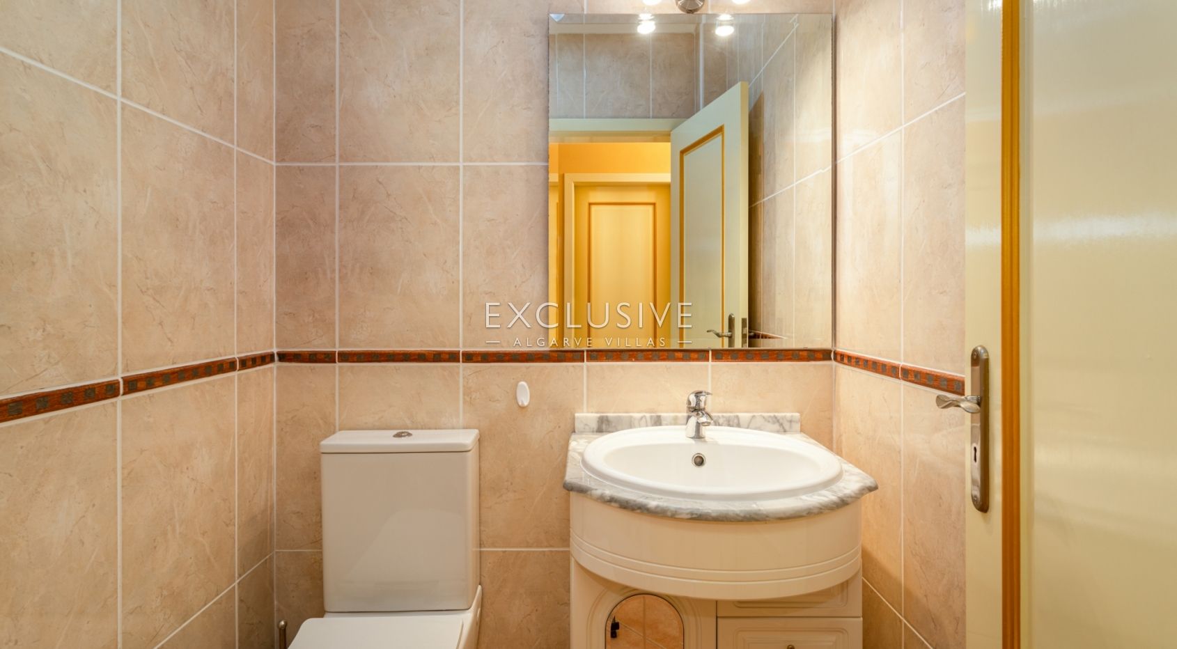 Amazing family villa in Luz with sea views Algarve