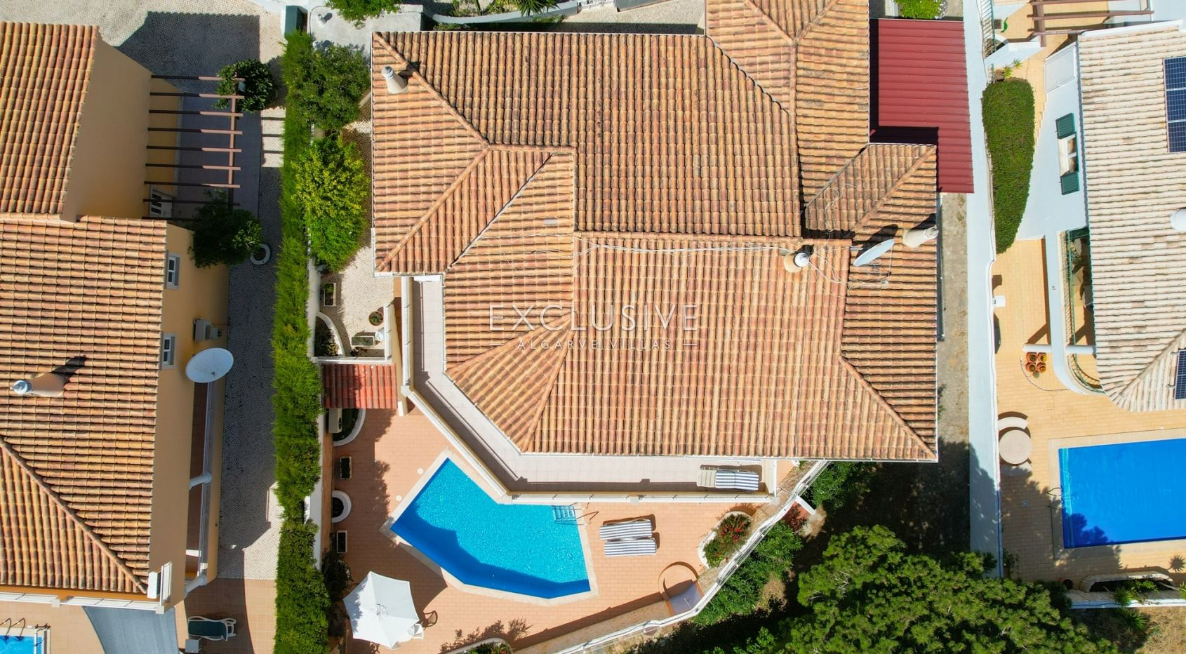 Amazing family villa in Luz with sea views Algarve