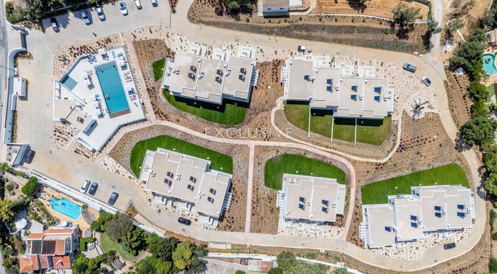 2 bedroom apartments in Carvoeiro centre near the beach, investment opportunity