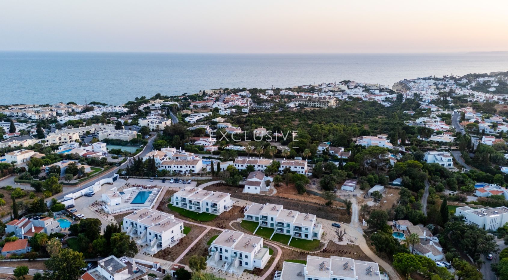 2 bedroom apartments in Carvoeiro centre near the beach, investment opportunity