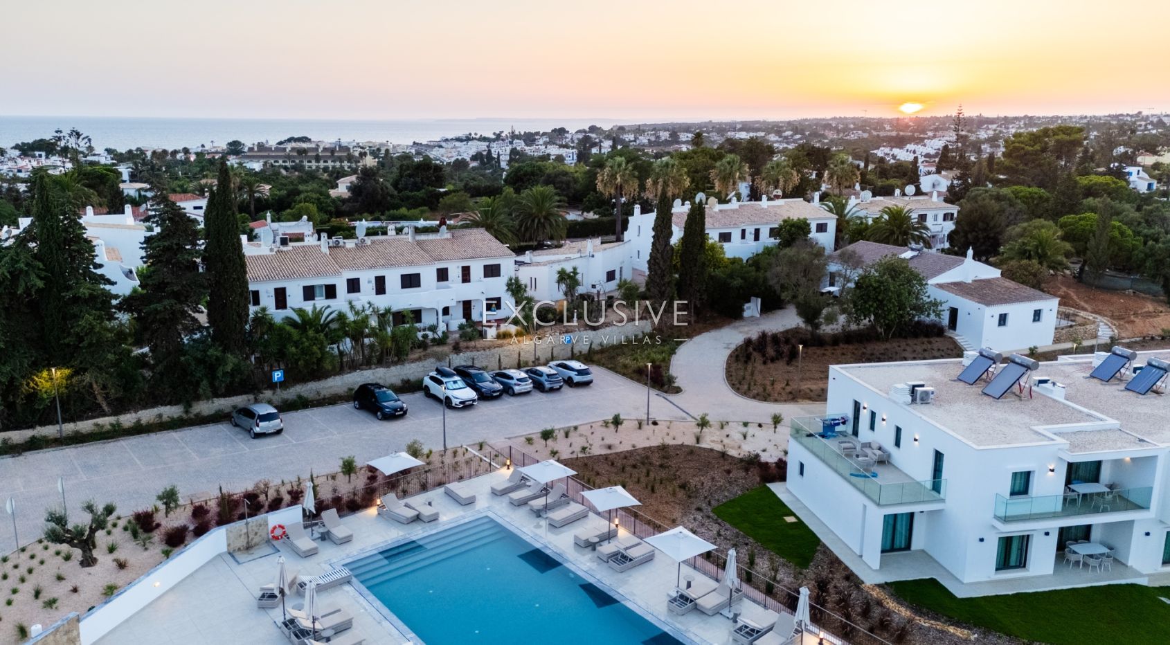 2 bedroom apartments in Carvoeiro centre near the beach, investment opportunity