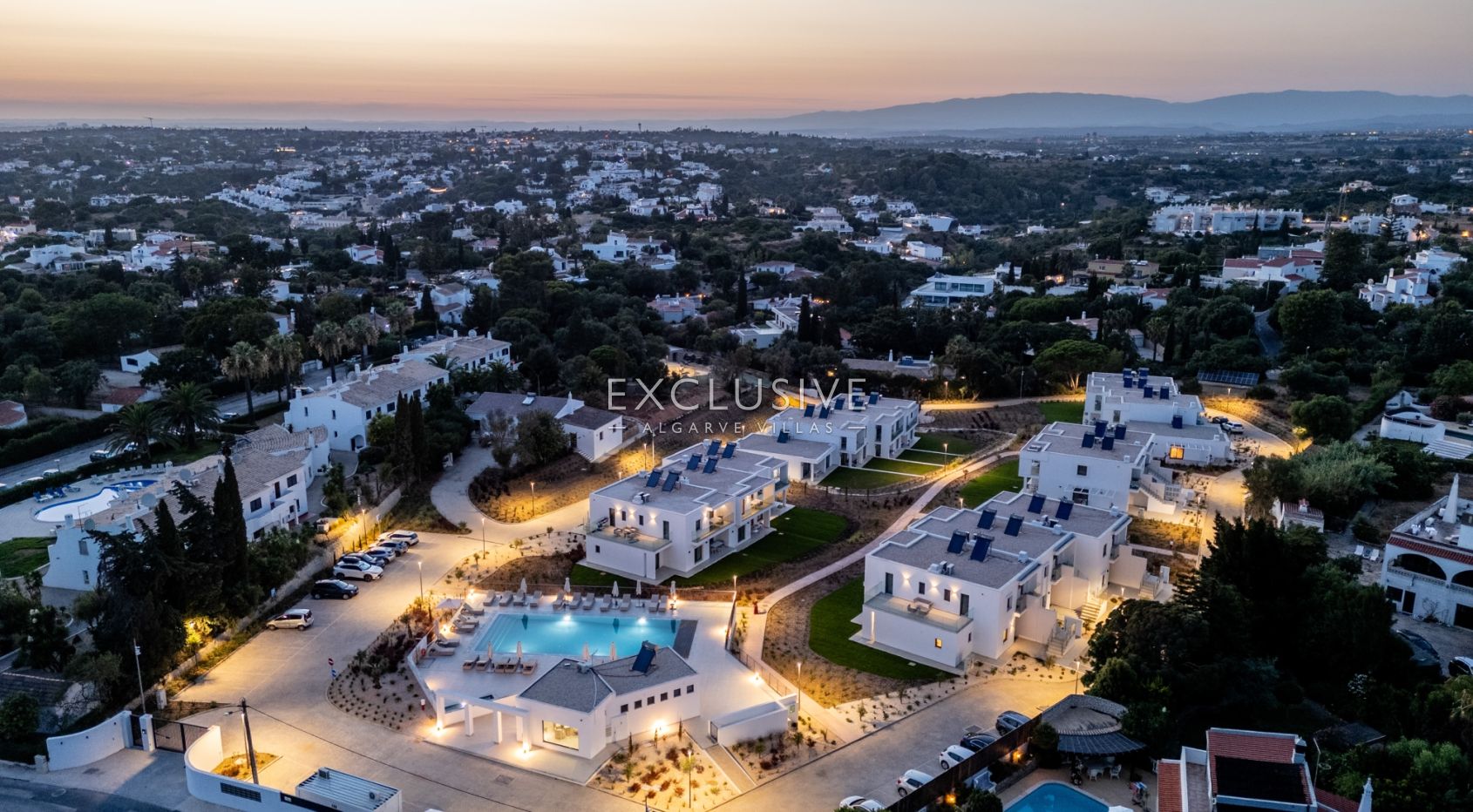 2 bedroom apartments in Carvoeiro centre near the beach, investment opportunity