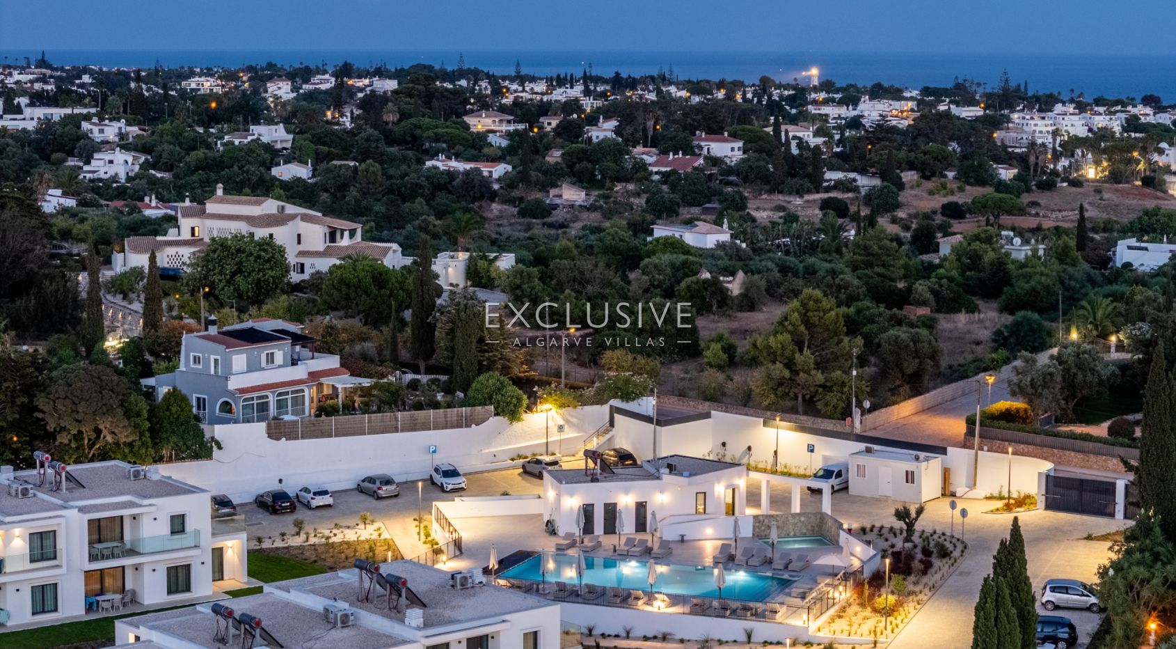 2 bedroom apartments in Carvoeiro centre near the beach, investment opportunity