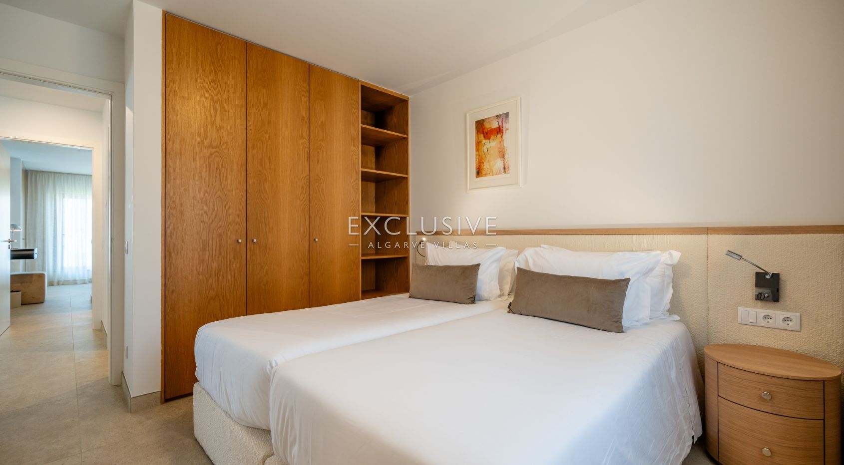 2 bedroom apartments in Carvoeiro centre near the beach, investment opportunity